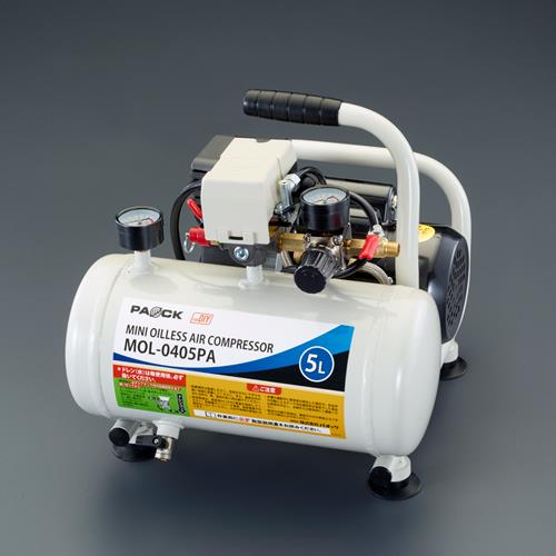 仕様：●メーカー:パオック●型番:MOL-0405PA●用途:タイヤの空気入れや掃除、ゴミの吹き飛ばし、汚れ落としなど各種エアツールへのエア供給に●定格圧力:AC100V●定格周波数:50/60Hz●定格消費電力:50Hz:220W60Hz:260W●回転速度:50Hz:2900min-160Hz:3400min-1●使用最高圧力:0.7MPa●再起動圧力:0.5MPa●吐出し空気量:0.0MPa時:24L/min(50Hz)、26L/min(60Hz)0.4MPa時:19L/min(50Hz)、21L/min(60Hz)0.6MPa時:14L/min(50Hz)、17L/min(60Hz)0.8MPa時:6L/min(50Hz)、11L/min(60Hz)●充填時間:50Hz:140秒60Hz:130秒●タンク容量:5L●吐出口径:R1/4”●騒音値:約63dB(エアフィルタ取付時)●電源コード長:1.6m●連続使用時間:約30分(目安)●サイズ:340(W)×410(D)×330(H)mm●重量:10.7kg●材質:タンク:スチール●付属品:エアフィルタ(ヘッド側)ワンタッチソケット(RC1/4)シールテープ●軽量、小型で使いやすい●オイルレスなのでメンテナンスが簡単●オイルが混ざりにくいクリーンエアを供給商品画像に関する注意事項：●画像に数字等の情報が入っている場合は、　品番末尾が対象商品の画像となります。