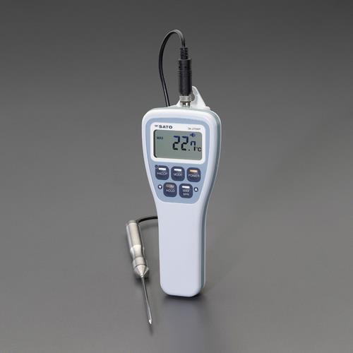 仕様：●メーカー:佐藤計量器製作所●型番:SK-270WP●測定範囲:-40~250°C●分解能:0.1°C●測定精度:【本体】-40~200°C ±(0.1+1digit)、その他:±0.5°C※条件:測定環境が0~40°C-40~200°C ±(0.2+1digit)、その他:±1digit※条件:測定環境が-10~-0.1°C、40.1~60°C【センサー】-40.0~-10.0°C:±1.5°C-9.9~105.0°C:±0.5°C105.1~150.0°C:±0.7°C150.1~199.9°C:±1.0°C200.0~250.0°C:±1.5°C●電源:単4電池×2本(付属)●サイズ:本体:70(W)×40(D)×171(H)mmセンサー:φ3×100mm(EA701SC-101A)●コード長:0.7m●重量:本体:約155g(電池含む)センサー:約123g●機能:最高・最低温度表示、HACCP(温度/時間)、ブザー(約70dB)、オートパワーオフ、シリアルナンバー表示、HOLD、ローバッテリーマーク●HACCP機能:設定対象物が設定温度を超えると自動でタイマーをスタートさせます●材質:【本体】本体:PC樹脂表示部・キースイッチ部:PET樹脂【センサー】感温部:SUS304握り手部:SUS303コード:PVC●付属品:標準センサS270WP-01×1本指示計ビニールカバー×1個ネックストラップ×1本取扱説明書●防水構造:JIS C 0920 IP67に準拠 ※センサ接続時●サンプリング:約0.5~1秒※温度変化の激しいときは約0.5秒、緩やかな変動のときは約1秒へ自動で変更します。●使用環境:-10~60°C、80%rh以下(結露なきこと)●電池寿命:約1000時間(連続使用、アルカリ電池、常温にて)約500時間(ブザー作動時)●温度センサ:サーミスタ●食品衛生法適合部:感温部+握り手部●センサ形状:先トガリ●壁掛け用フック穴付●食品工場・厨房施設など水の掛かる場所での温度測定に最適な防水型デジタル温度計です。●指示計ケースはポリカーボネート樹脂を採用しており、耐熱・耐衝撃・アルコールの耐性に優れています。●高い防水性能のため、流水での丸洗い(センサ接続時)、アルコールでの拭き取り清掃が可能です。●本体側面の保護ラバーで落下による破損の軽減化、表示部背面に傾斜をつけることで台に置いた場合の視認性向上を図っています。●ISOなどで要求される計測器管理のご要望にお応えするトレーサビリティ校正、JCSS校正が可能です。(各校正は、指示計とセンサのセット校正です。)●注意:付属電池はテスト電池ですので新しい電池をご購入ください。商品画像に関する注意事項：●画像に数字等の情報が入っている場合は、　品番末尾が対象商品の画像となります。