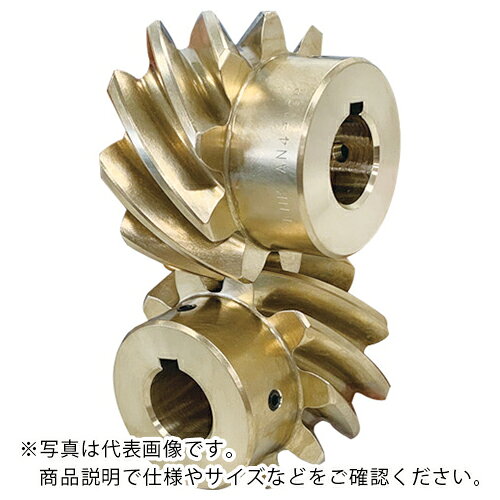 特長：アルミニウム青銅製の歯車で、耐摩耗性に優れた製品です。用途：動力伝達用歯車用。仕様：モジュール：m1.5歯数：13基準円直径(mm)：27.58歯幅(mm)：15穴径(mm)：10全長(mm)：25ねじれ方向：R形状：S1Kボス径(mm)：23ボス長さ(mm)：10歯先円直径：30.58歯面仕上げ：切削歯車基準断面：歯直角歯直角圧力角：20°ねじれ角：45°穴径公差：H7キー溝：4×1.8タップ：M4歯車精度：JIS B 1702-1 N9級相当歯形：並歯熱処理：なし材質／仕上：CAC702注意：本製品は受託加工品のため、注文後3日でメーカー完成いたします。（物流は含んでおりません）注文後すぐに加工に入るためキャンセルできない製品です。1個の販売でありセット販売ではございません。　●代表画像について 商品によっては、代表画像を使用している場合がございます。 商品のカラー、サイズなどが異なる商品をイメージ画像として 使用させて頂いている場合がございます。 必ず、商品の品番と仕様をご確認のうえ、ご注文お願いいたいます。 　●代金引換でのお支払いについて 発送する商品の総重量が20kgを超えてしまったり、 商品の大きさが当店から発送できる規定サイズを超えてしまう場合 メーカー直送での対応となりますので、 代金引換がご利用頂けない場合がございます。 該当する場合、当店から別途メールにてご連絡させて頂いております。 　●北海道・沖縄・離島・一部地域の送料について 別途追加で送料がかかる場合がございます。 送料がかかる場合は、メールにて送料をご連絡させて頂き、 お客様にご了承頂いてからの手配となります。 　●お買上げ明細書の廃止について 当店では、個人情報保護と環境保護の観点から同封を廃止しております。 お買上げ明細書が必要な場合は、備考欄に「お買上げ明細必要」と 記載お願いいたします。 当店からの出荷の場合は、同封にて発送させて頂きます。 （※メーカー直送の場合は、PDFデータをメールさせて頂きます。）