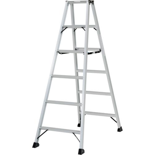 特長：最大使用質量130kgの軽量専用脚立です。バーを持ち上げるだけで収納できます。(90〜300まで)収納時の横ズレを防止するすべり止めキャップを採用しています。支柱はアルマイト仕上げです。仕様：最大使用質量(kg)：130天板高さ(m)：1.68収納時全長(m)：1.79天板寸法(mm)：300×152踏ざん踏面幅(mm)：55Aマーク：認定品ステップ数(天板除く)：5材質／仕上：アルミ合金　●代表画像について 商品によっては、代表画像を使用している場合がございます。 商品のカラー、サイズなどが異なる商品をイメージ画像として 使用させて頂いている場合がございます。 必ず、商品の品番と仕様をご確認のうえ、ご注文お願いいたいます。 　●お買上げ明細書の廃止について 当店では、個人情報保護と環境保護の観点から同封を廃止しております。 お買上げ明細書が必要な場合は、備考欄に「お買上げ明細必要」と 記載お願いいたします。 当店からの出荷の場合は、同封にて発送させて頂きます。 （※メーカー直送の場合は、PDFデータをメールさせて頂きます。） 　注意事項 ※商品名に【2個セット】等、数量の明記がない場合は1個での販売となります。