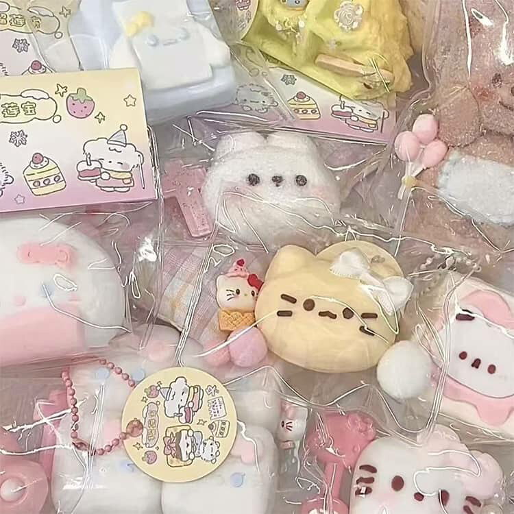 福袋 6点セット/7点セットスクイーズ 肉球 低反発 おもちゃ 大サイズ 中サイズ ぷにぷに もちもち かわいい パン ケーキ スイーツ 大福 そっくり 握る ストレス解消 触感抜群 ふわふわ 癒しグッズ 子供 大人 プレゼント SNS人気 ギフト 自宅 tmrmassage-10005124 TMRリラックス サンプル画像3