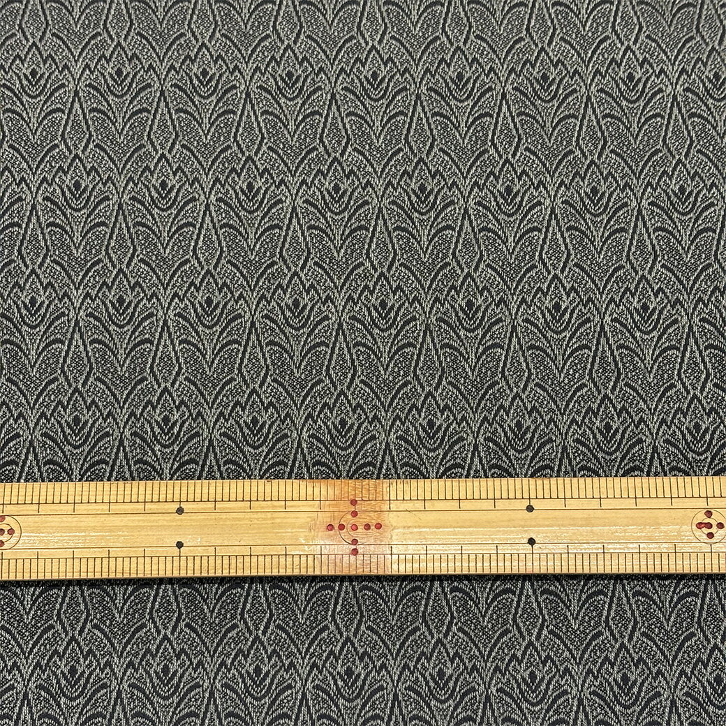 【★BLACK FRIDAY★P5倍】 生地【 ヨーロピアンジャガード グレー 】 ジャガード生地 ジャガード織り 92cm巾 ポリエステル 植物柄 総柄 高級感 インテリア クッションカバー スカート ポーチ バッグ 小物 テーブルクロス ディスプレイ