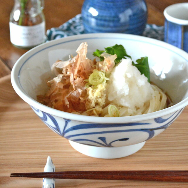 丼 【砥部焼 梅山窯】からくさの反丼鉢(6.5寸)