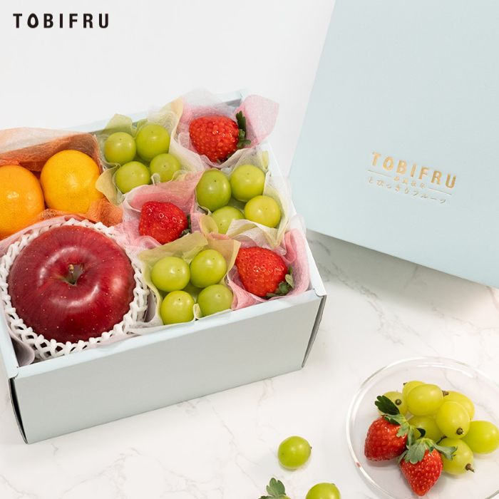 季節のフルーツセット C ＜りんご / ぶどう / みかん / 国産いちご＞ フルーツ ギフト 結婚 出産 内祝 お礼 結婚内祝 出産内祝 法事 法要 お見舞い 退院祝い 景品 贈り物 プレゼント 手土産 贈答品 贈答用 暑中御見舞 残暑御見舞 誕生日
