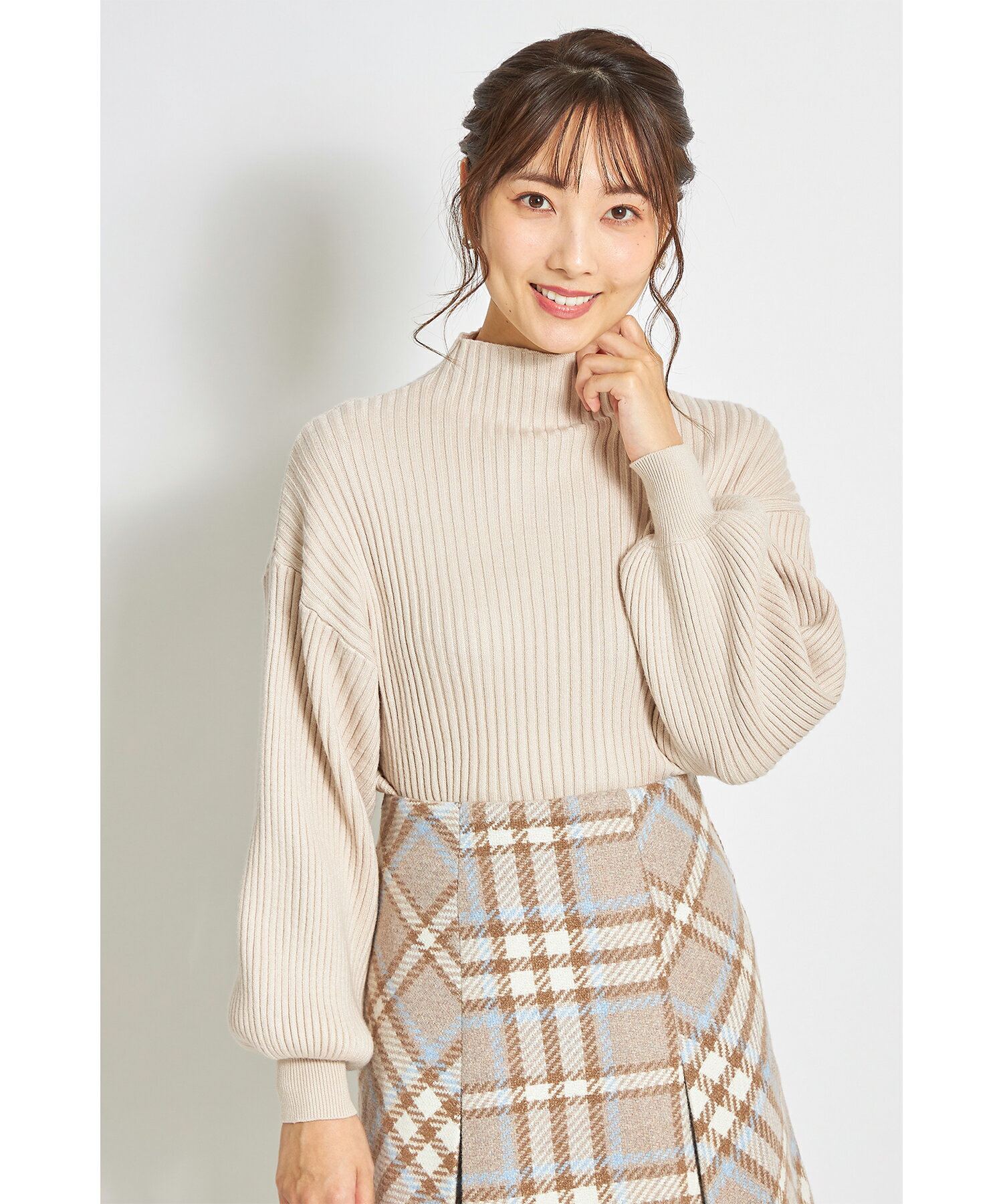 ボリュームスリーブハイネックリブニットプルオーバー【naliemy　ナレミー】tocco closet(トッコクローゼット)　アイボリー ブラック　 グレージュ　イエローのサムネイル