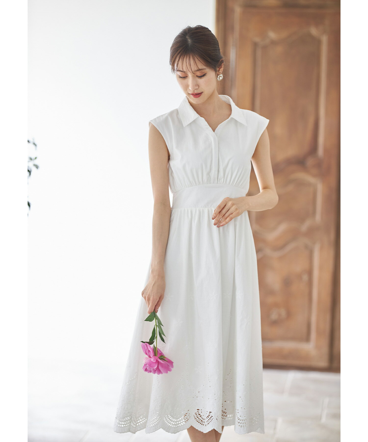 されており ナチュラルに着映える スカラップフラワーカットワークレース刺繍コットンワンピースtocco ラベンダー オフホワイト ｔｏｃｃｏ Closet トッコクローゼット ろゴム Dong Hee Com