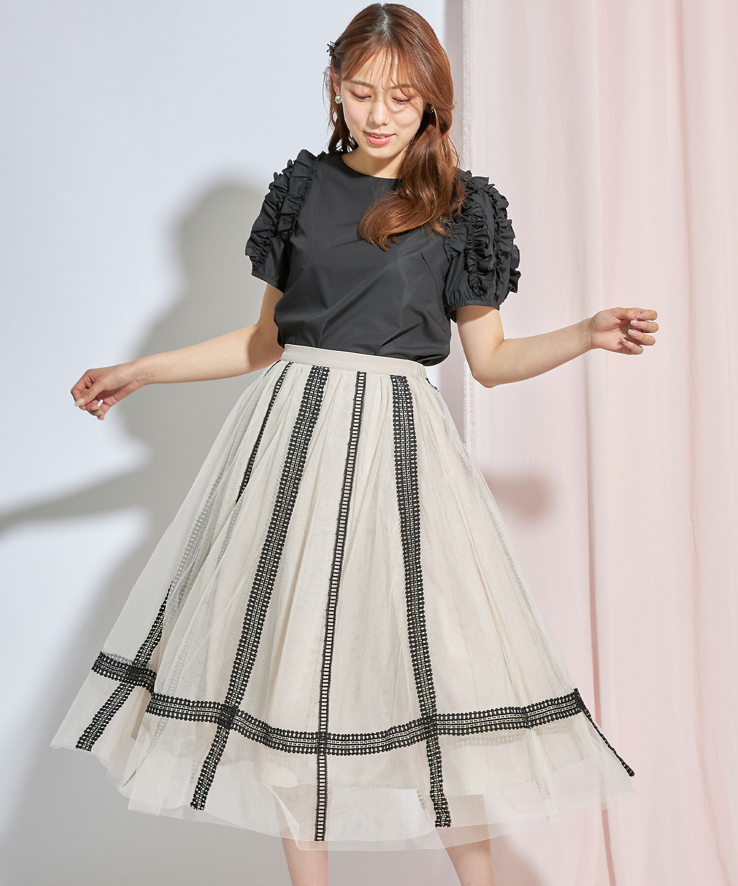 ハシゴレース×チュール令嬢フレアスカート【lasdy　ラスディ】tocco closet(トッコクローゼット)　ベージュ アイスグレーのサムネイル