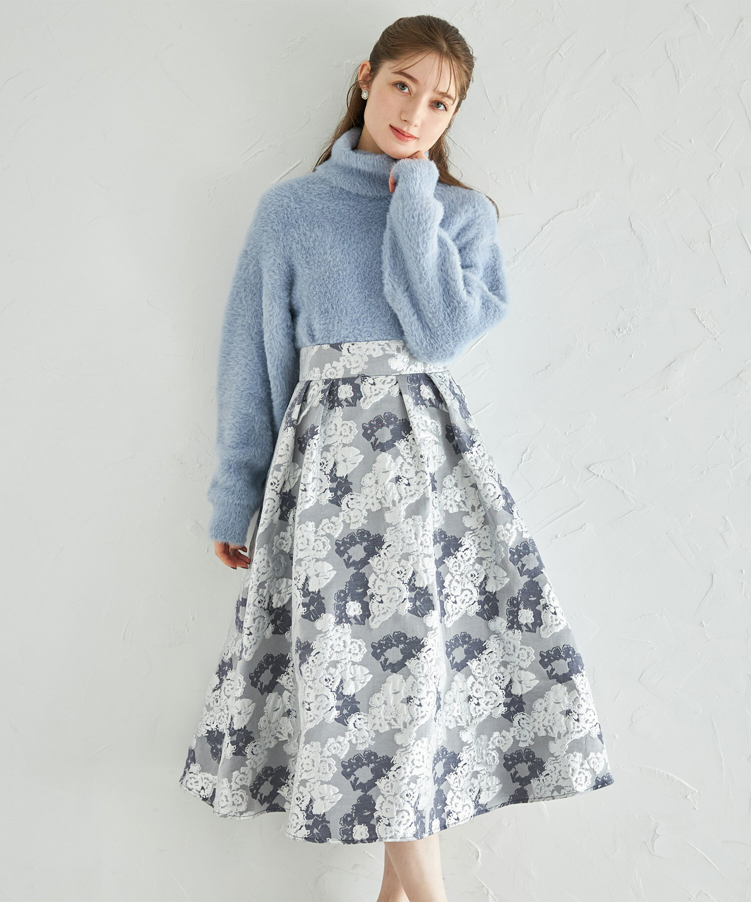 フラワージャガードタックフレアスカート【arinia アリニア】tocco closet(トッコクローゼット)　ベージュ ネイビー 商品番号：186-181446