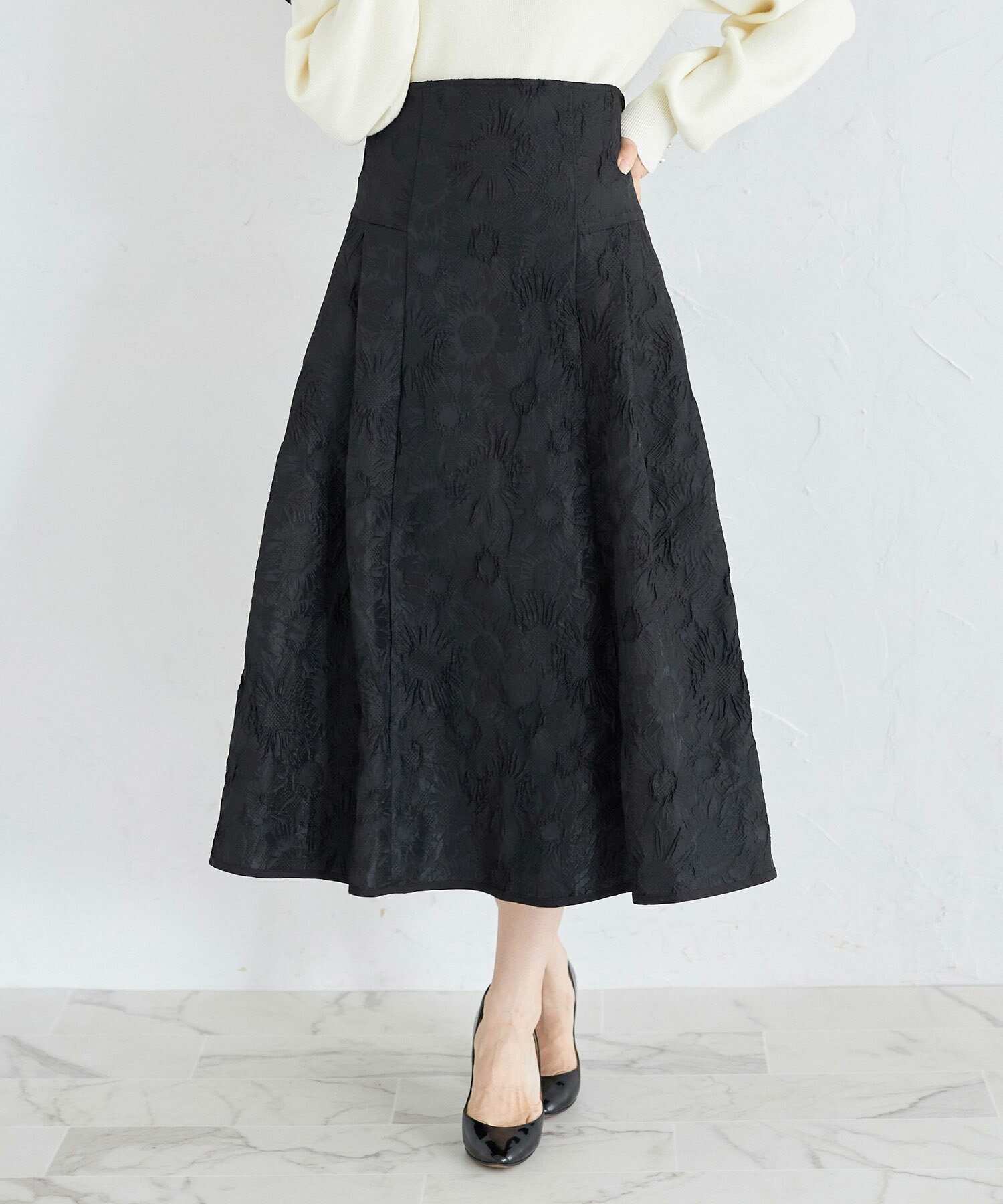 バックレースアップフラワージャガードタックフレアスカート【hazel ハゼル】tocco closet(トッコクローゼット)　ベージュ ブラック 商品番号：186-190897