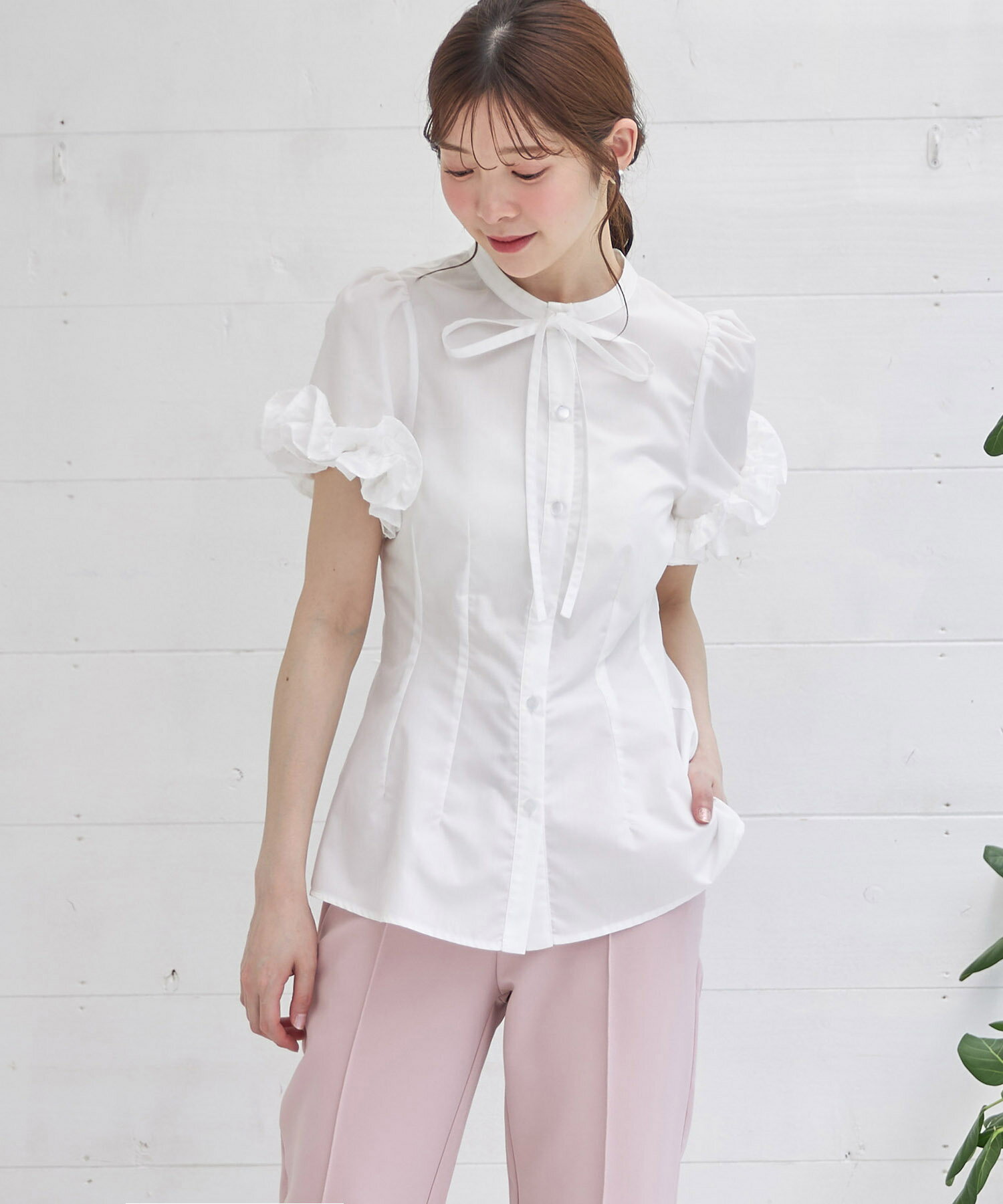 乐天商城 - コットンライクホイップフリルボウタイリボンブラウス【lindes リンデス】tocco closet(トッコクローゼット)　オフホワイト ブラック商品番号：186-184080