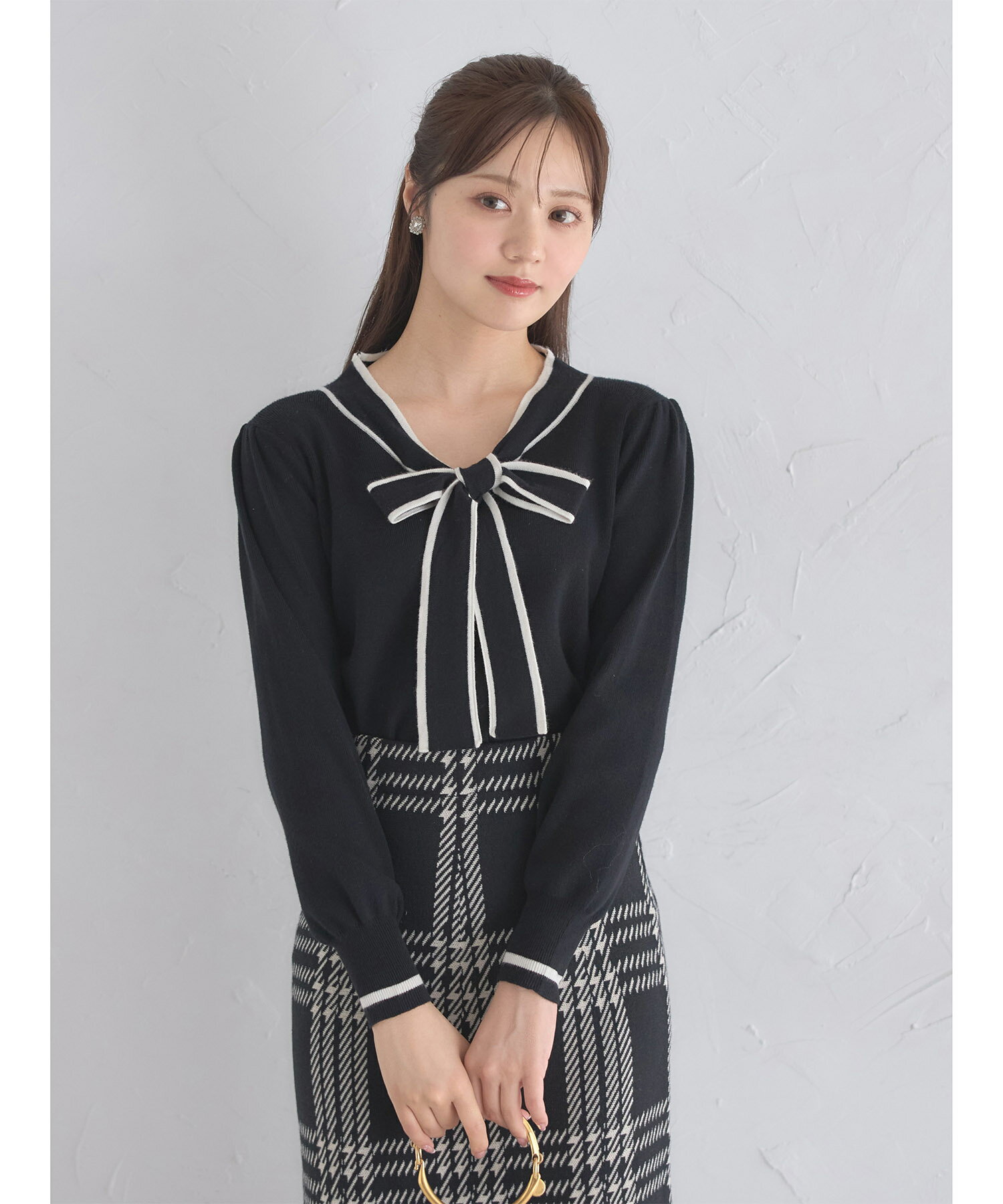 配色ライン入りボウタイりぼんニットプルオーバー【racady ラカディ】tocco closet(トッコクローゼット)ベージュ ピンクベージュ オフホワイト ブラック ブルー 商品番号：186-174692