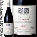 　Pommard 1er Cru Clos des Arvelets 　ポマール プルミエ・クリュ クロ・デ・ザルヴレ 色赤ワイン 味わいフルボディ ヴィンテージ品名に記載 産地フランス ブルゴーニュ コート・ド・ボーヌ ポマール 原産地呼称A.O.C.ポマール プルミエ・クリュ 格付プルミエ・クリュ 品種ピノ・ノワール 100% ALC度数13% 飲み頃温度17℃ キャップ仕様コルク ◆商品説明 世界中の専門家から高い評価を得ているマイクロ・ネゴシアン。熟したベリー系の果実味に緻密なタンニンとミネラル感。ピノ・ノワールの優美さを楽しめるワインです。 　Mark Haisma 　マーク・ハイスマ ◆オーストラリアで経験を積み念願のブルゴーニュへ マーク・ハイスマ氏はオーストラリアのヴィクトリア州ヤラ・ヴァレーにある銘醸ワイナリーに醸造家として勤めていた経験を持ちます。 その頃から「ブルゴーニュでワイン造りをしてみたい」という夢を抱いており、オーストラリアで出会ったジュブレ・シャンベルタンの造り手に相談。遂に2009年からネゴシアンとしてブルゴーニュでのワイン造りをスタートさせました。 当初は他の生産者に醸造設備を借りていましたが、2016年にはヴージョ村の東にあるジリ・レ・シトー村に自信のワイナリーを設立。信頼のおける生産者からブドウを購入しワイン造りを行っています。 オーストラリアで畑を見てきた経験から丁寧にブドウ造りを行っている農家さんを見極め契約を行っています。生産量こそまだ少ないですが質の高いワインを産み出し世界中から高評価を受けている生産者です。今後は自社畑でのブドウ造りも含めさらなる飛躍が期待される生産者です。 ◆信頼の置けるスタッフ・栽培農家と共に歩むワイン造り ハイスマ氏はブルゴーニュにワイン造りの拠点を置いておりますが、ブルゴーニュを不在にすることも多く年間の30%?40％はブルゴーニュ以外で過ごしております。ただ、不在の際には絶対的な信頼を置いているスタッフのジェレミーがワイナリーの業務を行っており「常に私がいなくても、素晴らしいスタッフが働いてくれているお蔭でワイナリーの仕事は理想通りに管理できています。」と自信を持って語ります。 また、ブドウを購入する栽培農家を選ぶ際には、彼らの畑仕事をしっかりと見極め、話を重ね、信頼できると感じた農家さんとのみ契約を結んでおります。 その経験豊かなスタッフと栽培農家をファミリーと呼び、「ファミリーの力を借りることで素晴らしいワイン造りに取り組むことができている」と非常に嬉しそうに語ります。醸造家、栽培農家、そしてワイナリースタッフの息が揃っている事が、品質の高いワインを造り上げる大きな力となっています。 ◆優美でエレガント、香り高くフレッシュでバランスの良いワインを造る！ 目指すワインのスタイルは「優美でエレガント、香り高くフレッシュでバランスの取れたワイン」、かつてオーストラリアのワイナリーで働いていた際に植物学者でもあるオーナーから学んだ「とてもシンプルな基準」とのことです。 また、飲み手がすぐに楽しめる、飲み手の喜びとなる完成されたワインを世に送り出さなくてはならない。もちろん熟成という要素は大切だが、数十年飲み手のセラーに寝かせたあとにようやく楽しめるワインであってはいけない、とも教えられ今でもその教えを頭に置きワイン造りを行っています。 ◆香り高いワイン、自然の美しさを引き出したワインを マーク・ハイスマ氏は白ワイン、赤ワイン共に目指すべき明確なワイン像を持ってワイン造りを行っています。 白ワインについて ブドウの個性が豊かに表現されたワインを造る。 シャルドネは非常に力強い品種で、ファーストアタックからその魅力を感じられるように還元的な状況にはしたくありません。また、ぼんやりとした輪郭のわかりにくいわ味わいにならないよう、フレッシュさと輝きを兼ね備えたワインとなるように仕込まなくてはならないと考えています。 赤ワインについて 「私は白ワインの生産者ですが、赤ワインも沢山造っています」と自らを表現しており、これは彼のワイン造りへの考え方、取り組みかたを表しています。赤ワインも「フレッシュさ」「ミネラル感」を持っていることが重要であると考えており、がっしりとした「ストラクチャー」ではなく「香り高さ」を表現する事を目指しています。そのため強い抽出を避け、強すぎるタンニンや樽香、過度な酸化や還元といった人為的な干渉を極力抑えたワイン造りを行っています。 ブドウ農家も醸造家も良いワインを造るためにやるべき事は沢山あるが、自然に任せるべきところには必要以上には介入しない。そうすることでブドウが持つ自然な美しさを最大限引き出した素晴らしいワインを造ることができる。と考えています。 ◆ジャンシス・ロビンソン氏が偉大なピノ・ノワールの1本に選定！ 2017年にニュージーランドで行われた世界的なピノ・ノワールのワインイベント、「Pinot Noir NZ 2017」でジャンシス・ロビンソン氏が偉大なピノ・ノワールとして世界中のワインから2本だけ選んだうちの1本が、マーク・ハイスマのモレ・サン・ドニ プルミエクリュ レ・シャフォ　2013。世界中にマーク・ハイスマの名が知られる事となりました。 ※掲載画像はイメージです。お届けの品のラベルイメージ、ヴィンテージが異なる場合がございます。 メーカー希望小売価格はメーカーサイトに基づいて掲載しています。