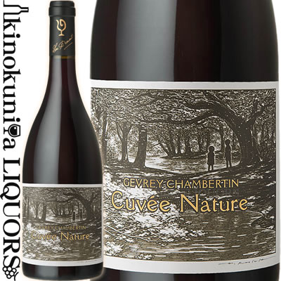 　Gevrey-Chambertin Cuvée Nature ジュヴレ・シャンベルタン キュヴェ ナチュール 色赤ワイン 味わいミディアムボディ ヴィンテージ品名に記載 産地フランス ブルゴーニュ コート・ド・ニュイ ジュヴレ・シャンベルタン 品種ピノ・ノワール ALC度数＿% キャップ仕様コルク ◆発酵〜熟成 「プレソニエ」と「レ・スヴレ」の2区画より。「ビュロー・ヴェリタス」の認証を受けたビオロジック（有機）栽培ぶどうのみを使用。平均樹齢40年のVV。収穫量20hl/ha。 天然酵母のみで発酵（一部、一次発酵も樽内）。シャサン社製ジュピーユ森産の新樽50%、同社製同森産の1回使用樽50%で18ヶ月間樽熟成。無清澄、ノンフィルターでビン詰め。 活躍中の版画家・宮崎敬介氏が手がけた特別コラボレーションラベルです。 　Lou Dumont ルー・デュモン ◆醸造家 仲田晃司 ◆ルー・デュモンについて 仲田晃司。大学生時代にアルバイト先のフレンチレストランでワインに出会い、「いつか自分の手でワインを造ってみたい」という夢を抱いた青年は、1995年、頼るつてもなく単身渡仏。フランス語の勉強をしながら各地の醸造家の門を叩いて修行を重ね、2000年7月7日、ブルゴーニュの地にルー・デュモンを設立しました。 　仲田さんのワイン造りを特徴付けているのは、まさしく日本人職人的と言うべき、周りがあきれるほど細部まで徹底的にこだわる仕事への執念です。仕込むワインのテロワールや個性を研究し尽くした上で、樽の選定眼や熟成方法を駆使してワインを磨き上げます。 　2003年5月、在りし日のアンリ・ジャイエ翁より「自分自身のアイデンティティをワインに表現せよ」との薫陶を受け、「日本人であるということ」「自然と人間に対する真摯な尊敬の念」の象徴として、「天・地・人」が生まれました。 　「ワインを通じてアジアの架け橋になれればと願っています」という仲田さん。現在ルー・デュモンのワインは、日本、韓国、台湾、中国、シンガポールといったアジア諸国を中心に販売されています。 　2008年8月、ジュヴレ・シャンベルタン村に念願の自社カーヴを取得しました。 ◆「Bourgogne Blanc Cuvee Famille」および「Gevrey-Chambertin Cuvee Nature」のラベルを手がけた、版画家・宮崎敬介氏のプロフィール 　1970年、東京都生まれ。1991年に武蔵野美術大学在学中に独学で木口木版画を始める。南青山のピンポイントギャラリーを中心に木口木版画展を行うなど、自身の個展で木口木版画作品や切画作品を精力的に発表している。また、三鷹の森ジブリ美術館の展示物「びっくり劇場」のペン画や、同館オリジナルポストカード制作も好評を博している。 ◆掲載実績のある海外メディア 「Guide Hachette」、「La Revue du Vin de France」、「Bourgogne Aujourd'hui」、「Vins et Sante」、「Gilbert & Gaillard」、「Decanter」、「New York Times」、「Wine Spectator」等 ◆参照できる日本のメディア 「リアルワインガイド ブルゴーニュ」（堀晶代著）P143 ※掲載画像はイメージです。お届けの品のラベルイメージ、ヴィンテージが異なる場合がございます。