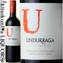 　U by Undurraga Cabernet Sauvignon ユー・バイ・ウンドラーガ　カベルネ・ソーヴィニヨン 色赤ワイン 味わいフルボディ ヴィンテージ品名に記載 産地チリ セントラル・ヴァレー（南緯30度〜40度付近） 格付けD.O.セントラル・ヴァレー 品種カベルネ・ソーヴィニヨン100% 土壌沖積土壌、ローム土壌 発酵ステンレスタンク 28℃ 熟成ステンレスタンク ALC度数13.0% 飲み頃温度16〜18℃ キャップ仕様スクリューキャップ ◆商品説明 「U」という名前は、ワインではなくそれを飲む人が主役という意味を表しています。 「U（you）」つまりあなたが選び、あなたが決める、全てあなた次第ということです。「U（you）」はデイリーなワインに相応しく楽しいコンセプトとなっています。 ◆合う料理 ポークソテー、焼き肉、エメンタールチーズ ◆ポイント・受賞歴 (2017)ジャパン・ワイン・チャレンジ2018　銅賞 (2017)「日本で飲もう最高のワイン2018」赤ワインフルボディ部門/専門家・愛好家 シルバー 　Undurraga 　ウンドラーガ 「Pioneer of Chile」 ウンドラーガは、1885年フランシスコ・ウンドラーガ氏により、マイポ・ヴァレーの中心地に設立された、チリ最古のワイナリーの一つです。チリでも古くからプレミアムワインを生産している為、1960年代にはベルギー国王夫妻や、イスラエルの首相、そして、人類初の月面着陸に成功した、アメリカのアームストロング船長もウンドラーガのワイナリーに訪れています。このような歴史があるのはチリを代表する名門ワイナリーである証です。 南北に広がる多種多様なテロワールとぶどう品種の個性を最大限にワインに反映させ、チリのプレミアムワインの可能性を示したパイオニアとして、今日では世界約70 ヶ国以上で親しまれています。 広大な自社畑から造られるテロワールと品種の個性を表現したワイン チリのワイン生産地は、南北1,400km（南緯27&#12316;39度）に及びます。良質なワインを生み出す環境が整っているチリは、各生産地によってテロワールが大きく異なるという特徴があり、ウンドラーガでは、チリのテロワールと品種の個性を反映したワイン造りを行う為、チリの銘醸7地域に8自社畑、合計1,359haを所有し、ぶどう造りからワイン生産まで手掛けています。 ウンドラーガは、品種の個性と、多様なテロワールとを掛け合わせることにより、洗練された高品質なワインを作り出しています。 新たなプレミアムチリワインを創造する革新的なプロジェクト「T.H.テロワール・ハンター」は2007年ウンドラーガへ参画した、注目の若手醸造家ラファエル・ウレホラ氏がリーダーとなり栽培担当のロベルト・ピント氏、土壌研究の第一人者ペドロ・パラ氏とチームを組んで始まりました。品種の個性を表現するために最適な土壌、マイクロクライメットを調べつくし、未開の地を開拓してぶどうを植樹するなど実験を重ね、2008年に初リリース。 今までチリワインでは語られることのなかった 「テロワール」を深く追及した「真のチリワイン」への取り組みは、チリのみならず世界で高く評価され、2014年のインターナショナル・ワイン・チャレンジ　ワインメーカー・オブ・ザ・イヤーのラファエル氏ノミネートや、2015年のインターナショナル・ワイン＆スピリッツ・コンペティションのチリ生産者No.1を意味する、チリアン・プロデューサー・オブ・ザ・イヤー受賞に導きました。今では「テロワール・ハンター」はウンドラーガを語る上で欠かせないフラッグシップ的存在のワインとなっています。 世界の泡好きを魅了するスパークリングワイン ウンドラーガは1910年にスパークリングワインの生産も開始し、今や100年の歴史を誇るスパークリングワインメーカーでもあります。スパークリングワインの醸造は、世界で最も有名なシャンパンメゾンの元ヘッドワインメーカー　フィリップ・クーロン氏のアドバイスのもと行い、瓶内二次発酵の本格派から、毎日楽しめるカジュアルなシャルマ方式のスパークリングワインまで手掛けています。 ワインのヴィンテージについて こちらのアイテムは、予告なくヴィンテージが変更となる場合がございます。正確なヴィンテージが必要な場合は、購入される前にメールにてお問合せ下さいませ。※掲載画像はイメージです。お届けの品のラベルイメージ、ヴィンテージが異なる場合がございます。 メーカー希望小売価格はメーカーサイトに基づいて掲載しています。U by Undurragaエントリークラスのアイキャッチシリーズ