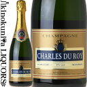 　CHARLES DU ROY BRUT CHAMPAGNE 　シャルル デュ ロワ ブリュット 色スパークリングワイン 白 味わい辛口 ヴィンテージ品名に記載 産地フランス　シャンパーニュ 原産地呼称シャンパーニュAOC 品種ピノ・ノワール70%、シャルドネ30% 土壌石灰質 ALC度数12% ◆発酵〜熟成 低温発酵、18ヶ月地下セラーで熟成 ◆商品説明 フランス国内では高い知名度を誇る、「シャルル・ド・カサノヴァ」が造る輸入向けラベル。イギリス国王も愛したシャンパン。 　CHARLES DU ROY 　シャルル デュ ロワ ※掲載画像はイメージです。お届けの品のラベルイメージ、ヴィンテージが異なる場合がございます。 メーカー希望小売価格はメーカーサイトに基づいて掲載しています。