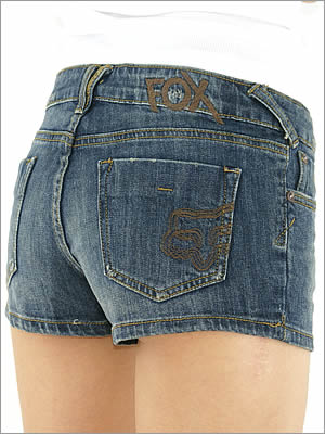 【FOX】フォックスレディース ショートデニム ストレッチデニムおしりのHEADロゴが超キュート♪