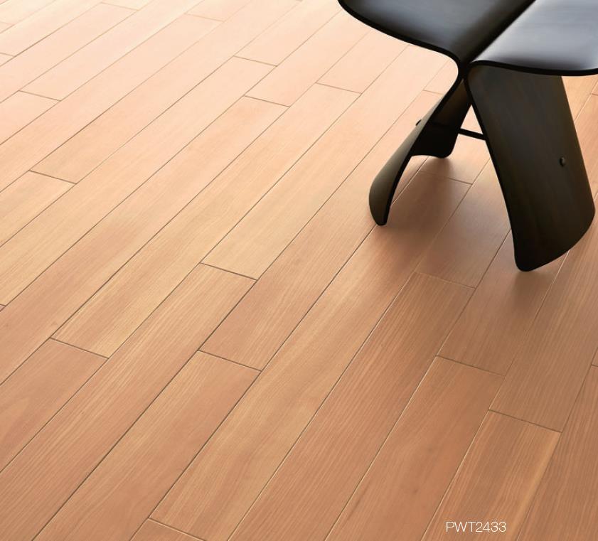床材品名:100mmx900mmブラックチェリー【送料無料】東リ・フロアタイル・TOLIFLOORTILE・ロイヤルウッド・ROYALWOOD型番:PWT2433,PWT2434,PWT2435