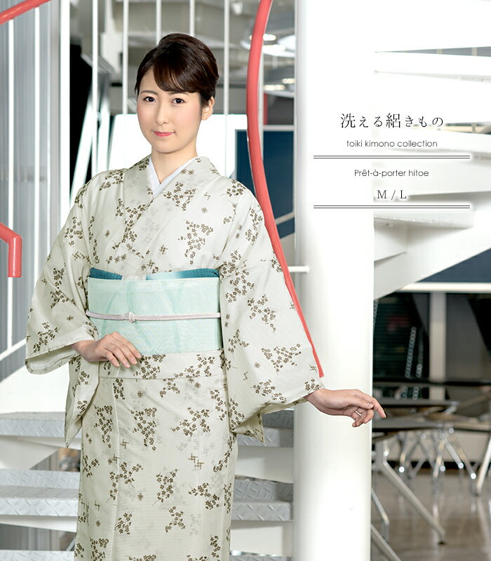 【 夏物 単衣 仕立済み 】 ポリエステル 洗える絽小紋 ベージュ×花柄と井桁 M レディース 0011-01501-Fのサムネイル