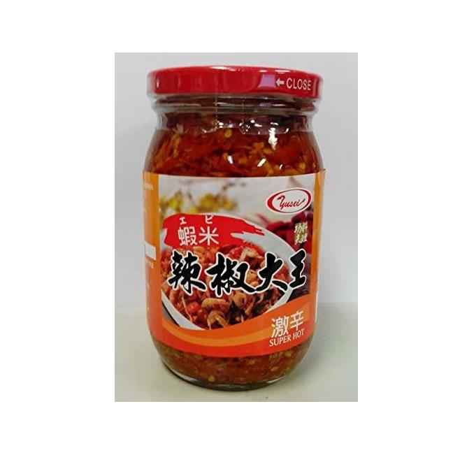 商品詳細 【商品名】 エビ辣椒大王（えび入り辛味調味料） 【内容量】 410g 【原材料】 唐辛子、エビ、大豆油、食塩、調味料（アミノ酸等）、酸味料、酸化防止剤（V.E) 【賞味期限】 商品パッケージに記載 【原産国】 中国台湾 【保存方法】 直射日光を避け、常温で保存してください 【商品特徴】 えび入り辛味調味料、台湾辣椒大王&#9834;横浜中華街　YUSEI　蝦米（エビ）　辣椒大王（えび入り辛味調味料） 410g、激辛、中華食材調味料&#12539;中華料理人気商品&#12539;台湾名物&#12539;酒の肴