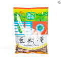 商品詳細 【商品名】 葱伴侶豆瓣醤（トウバンジャン） 【原材料】 小麦粉、塩、保存料（原材料の一部に小麦、大豆を含む） 【内容量】 150g 【賞味期限】 商品パッケージに記載 【原産国】 中国 【保存方法】 直射日光を避け、常温で保存してください 【商品説明】 大豆を主原料に作る発酵調味料 です。 熟成した豊かなコクが料理 に旨みを与え、 幅広い用途にご使 用できます&#65377;