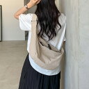 ボディバッグ レディース ショルダーバッグ 斜めがけ ナイロン製 ワンショルダー バッグ 男女兼用 軽量 肩掛け メンズ ファスナー付き 大容量 スポーティー 太ベルト ハーフムーン型 大きめ カジュアル おしゃれ バッグ 軽い 機能 旅行 出張 アウトドア 送料無料
