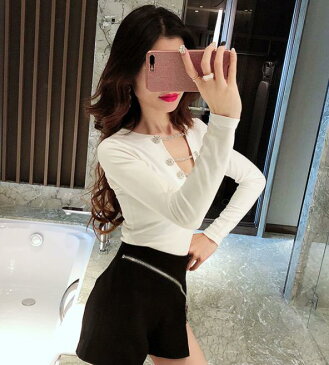 胸開き Tシャツ 長袖 タートルネック セーター レディースファッション タートル 胸開きタート セクシー Vネック ベアトップ ベアトップ 韓国風 胸元 解禁シャツ オフショルダー 春秋