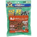 ・おいしくやわらかなササミと野菜の総合栄養食。 ・食べやすくフードなどに混ぜやすいカットジャーキーで毎日の主食に最適。 ・緑黄色野菜(にんじん、ほうれん草)を配合したバランスのよいフード。 ・にんじんにはβカロチン等、ほうれん草には鉄分等が豊富。 ・カットタイプのジャーキーでササミと一緒においしく野菜の栄養も摂取できます。 ・生後2ヶ月以上の幼犬〜成犬の主食やおやつに。 ◎ペットフード公正取引協議会の定める分析試験の全基準項目を満たしています。 【原材料】 肉類(鶏肉、鶏ササミ)、小麦粉、植物性たん白、パン粉、糖類、植物性油脂、脱脂大豆、ビール酵母、にんじん、ほうれん草、ソルビトール、、ミネラル類(カルシウム、ナトリウム、亜鉛、ヨウ素)、プロピレングリコール、ビタミン類(A、B1、B2、B6、B12、D3、E、ナイアシン、パントテン酸)、食用色素(赤106、黄4、青1、二酸化チタン)、保存料(ソルビン酸、デヒドロ酢酸ナトリウム)、膨張剤、ポリリン酸ナトリウム、pH調整剤、くん液、発色剤(亜硝酸ナトリウム) 【保証成分】 粗たん白質18％以上、粗脂肪3％以上、粗繊維1.5％以下、粗灰分7％以下、水分30％以下 【エネルギー】 280kcal/100g 【賞味期限】 12ヶ月 【原産国または製造地】 日本