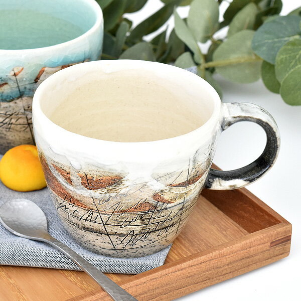 Rakuten - 喜楽庵 鶴琳窯 マグ 二色線刻水墨 約9.6cm 白系 和食器 マグカップ 日本製 美濃焼 業務用 作家作品 おしゃれ 和風 和カフェ 作家 手造りkaku-0010