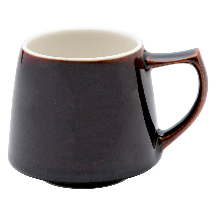 ※碗のみの販売となります。皿は商品に含まれませんので、予めご了承ください。 ●型番：54-19761752 ●サイズ（約）：10.8×6×7.4cm ●容量（約）：200cc ●産地：日本製 ●材質：陶磁器 ●レンジ可能　食洗機可能　オーブン不可※サイズは食器の厚みを含むサイズです。 ※サイズ・重量・容量・色味は多少の誤差がございます。 ※商品画像の小物はイメージです。商品には含まれません。 【洋食器/コーヒーカップ・ティーカップ・ソーサー・ポット/茶系/15cm以下】 陶器屋プロは産地直送、だから格安の食器販売ができます。 陶器屋プロの食器は、陶磁器の生産シェア日本一を誇る岐阜県土岐市をはじめとする「美濃焼」が中心です。 美濃焼には伝統的な織部や志野をはじめ、織部・志野・黄瀬戸・染付け・赤絵・青白磁の器など様々あります。 他にも人気の波佐見焼・備前焼・有田焼や、おしゃれでモダンな器まで製作しており産地直送で格安で販売。 また、家庭用食器から飲食店で使う業務用食器まで、格安食器から陶芸作家の手造り作品など幅広く取り扱っております。 飲食店様の店舗開店・開業の際のトータルコーディネートや名入れ食器も対応いたします。 お探しの器がある方や、納期・数量・ご予算などご要望がございましたら何でもお気軽にご相談ください。※碗のみの販売となります。皿は商品に含まれませんので、予めご了承ください。 ●型番：54-19761752 ●サイズ（約）：10.8×6×7.4cm ●容量（約）：200cc ●産地：日本製 ●材質：陶磁器 ●レンジ可能　食洗機可能　オーブン不可※サイズは食器の厚みを含むサイズです。 ※サイズ・重量・容量・色味は多少の誤差がございます。 ※商品画像の小物はイメージです。商品には含まれません。 【洋食器/コーヒーカップ・ティーカップ・ソーサー・ポット/茶系/15cm以下】