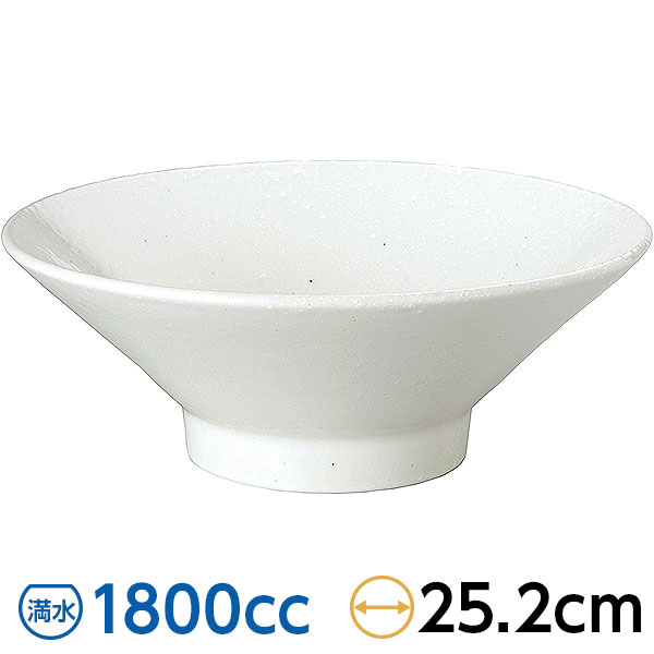 こちらは全体的に鉄粉（茶色の点）が入った商品です。鉄粉、刷毛目の入り方は一つ一つ異なります。 ●型番：63-12-88-19 ●サイズ（約）：25.2×9.6cm ●容量（約）：1800cc ●産地：日本製 ●素材：磁器 ●レンジ可能　食洗機可能　オーブン不可 ●陶器の特性上、以下の物は良品としてメーカー検品範囲内となっております。 下記理由での返品、交換はお受けできませんのでご了承ください。 ・小さなピンホール・鉄粉・擦り・カタつき、歪み・食器ごとの個体差・表面の凸凹 ※サイズは食器の厚みを含むサイズです。 ※サイズ・重量・容量・色味は多少の誤差がございます。 ※商品画像の小物はイメージです。商品には含まれません。 【カラーから選ぶ/白系】【かたちから選ぶ/切立丼】【サイズから選ぶ/7.5〜8.0】【容量から選ぶ/1400cc以上】【中華食器・アジアン食器/ラーメン丼/白系/25cm以上】 陶器屋プロは産地直送、だから格安の食器販売ができます。 陶器屋プロの食器は、陶磁器の生産シェア日本一を誇る岐阜県土岐市をはじめとする「美濃焼」が中心です。 美濃焼には伝統的な織部や志野をはじめ、織部・志野・黄瀬戸・染付け・赤絵・青白磁の器など様々あります。 他にも人気の波佐見焼・備前焼・有田焼や、おしゃれでモダンな器まで製作しており産地直送で格安で販売。 また、家庭用食器から飲食店で使う業務用食器まで、格安食器から陶芸作家の手造り作品など幅広く取り扱っております。 飲食店様の店舗開店・開業の際のトータルコーディネートや名入れ食器も対応いたします。 お探しの器がある方や、納期・数量・ご予算などご要望がございましたら何でもお気軽にご相談ください。こちらは全体的に鉄粉（茶色の点）が入った商品です。鉄粉、刷毛目の入り方は一つ一つ異なります。 ●型番：63-12-88-19 ●サイズ（約）：25.2×9.6cm ●容量（約）：1800cc ●産地：日本製 ●素材：磁器 ●レンジ可能　食洗機可能　オーブン不可 ●陶器の特性上、以下の物は良品としてメーカー検品範囲内となっております。 下記理由での返品、交換はお受けできませんのでご了承ください。 ・小さなピンホール・鉄粉・擦り・カタつき、歪み・食器ごとの個体差・表面の凸凹 ※サイズは食器の厚みを含むサイズです。 ※サイズ・重量・容量・色味は多少の誤差がございます。 ※商品画像の小物はイメージです。商品には含まれません。 【カラーから選ぶ/白系】【かたちから選ぶ/切立丼】【サイズから選ぶ/7.5〜8.0】【容量から選ぶ/1400cc以上】【中華食器・アジアン食器/ラーメン丼/白系/25cm以上】 陶器屋プロのラーメン丼について 【ラーメン丼・ラーメン丼受け皿・レンゲ】 おしゃれなラーメン丼ぶりが沢山あります。日本製の北欧柄も人気。らーめんどんぶり・ラーメン鉢ともいいます。 サイズ展開も充実しており、直径25cmくらいの大きなラーメン丼ぶりから直径16cm位のサイズまであります。 一般的に、16cm位はそばやうどんやラーメンにお使いいただけるコンパクトサイズ。 19cmから22cm位は、具材やトッピングもきれいに盛られるサイズ。 22cm以上は、大盛りや1.5倍・1.2倍としてお使いいただけます。 ラーメンレンゲは、器に引っかかるタイプもあります。 色柄も豊富・材質も陶器・強化磁器（割れにくい）・メラミンとあります。 ラーメン受け皿は、白磁・赤・黒の三色。ラーメン専門店様御用達のお品。