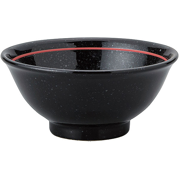 ●型番：63-12-81-12 ●サイズ（約）：15×7.2cm ●容量（約）：570cc ●産地：日本製 ●素材：磁器 ●レンジ可能　食洗機可能　オーブン不可 ●陶器の特性上、以下の物は良品としてメーカー検品範囲内となっております。 下記理由での返品、交換はお受けできませんのでご了承ください。 ・小さなピンホール・鉄粉・擦り・カタつき、歪み・食器ごとの個体差・表面の凸凹 ※サイズは食器の厚みを含むサイズです。 ※サイズ・重量・容量・色味は多少の誤差がございます。 ※商品画像の小物はイメージです。商品には含まれません。 【中華食器・アジアン食器/ライス碗/黒系/15〜25cm】 陶器屋プロは産地直送、だから格安の食器販売ができます。 陶器屋プロの食器は、陶磁器の生産シェア日本一を誇る岐阜県土岐市をはじめとする「美濃焼」が中心です。 美濃焼には伝統的な織部や志野をはじめ、織部・志野・黄瀬戸・染付け・赤絵・青白磁の器など様々あります。 他にも人気の波佐見焼・備前焼・有田焼や、おしゃれでモダンな器まで製作しており産地直送で格安で販売。 また、家庭用食器から飲食店で使う業務用食器まで、格安食器から陶芸作家の手造り作品など幅広く取り扱っております。 飲食店様の店舗開店・開業の際のトータルコーディネートや名入れ食器も対応いたします。 お探しの器がある方や、納期・数量・ご予算などご要望がございましたら何でもお気軽にご相談ください。●型番：63-12-81-12 ●サイズ（約）：15×7.2cm ●容量（約）：570cc ●産地：日本製 ●素材：磁器 ●レンジ可能　食洗機可能　オーブン不可 ●陶器の特性上、以下の物は良品としてメーカー検品範囲内となっております。 下記理由での返品、交換はお受けできませんのでご了承ください。 ・小さなピンホール・鉄粉・擦り・カタつき、歪み・食器ごとの個体差・表面の凸凹 ※サイズは食器の厚みを含むサイズです。 ※サイズ・重量・容量・色味は多少の誤差がございます。 ※商品画像の小物はイメージです。商品には含まれません。 【中華食器・アジアン食器/ライス碗/黒系/15〜25cm】 陶器屋プロのライス碗・スープ碗について 【ライス碗・スープ碗】 中華料理に使われるライス碗（ご飯茶碗）。サイズは約14センチから12cmが一般的。ライス大・ライス中・ライス小とサイズもあります。 中華料理店やラーメン店のセットメニューや定食に付くスープ碗サイズ。杏仁豆腐やサラダを盛るのにもいいサイズ。 デザインによっては、和食器のご飯茶碗や小丼もライス碗にも使えます。