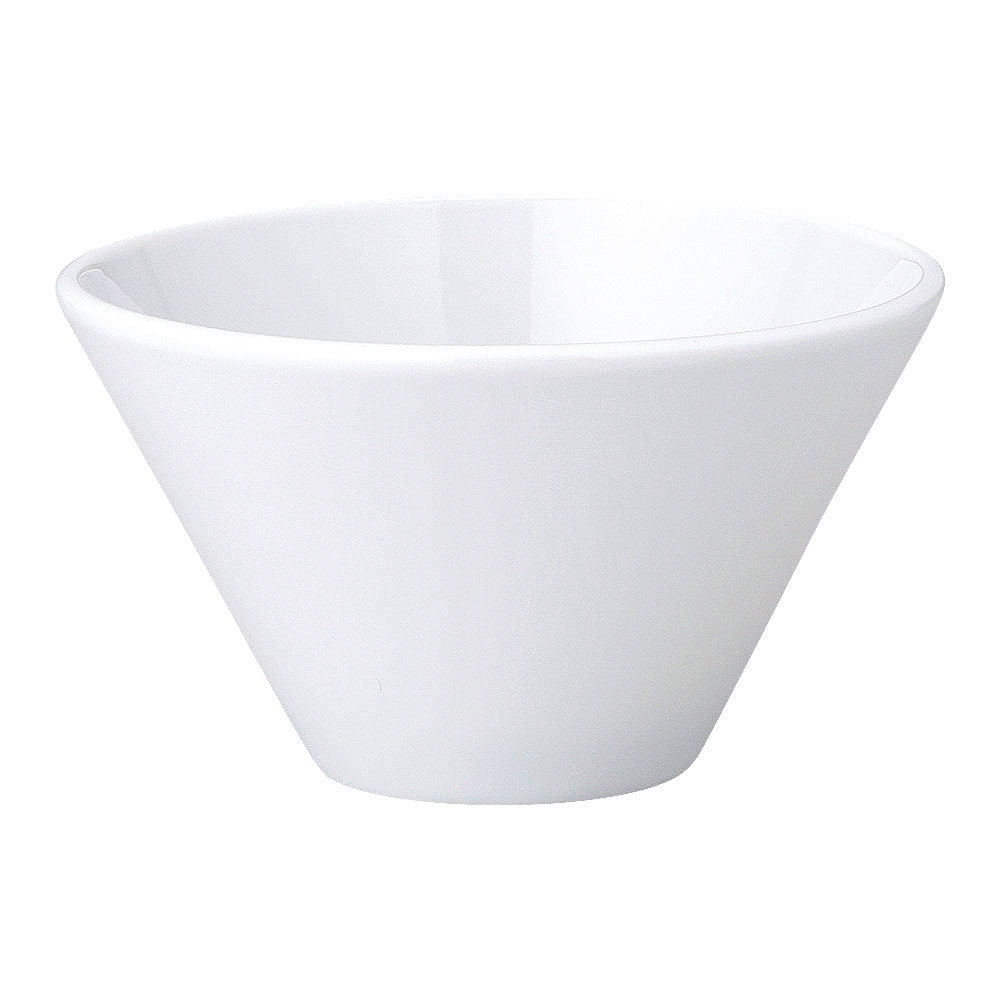 ●型番：63-12-42-24 ●サイズ（約）：13.7×7.8cm ●容量（約）：500cc ●産地：日本製 ●材質：磁器 ●レンジ可能　食洗機可能　オーブン不可 ●陶器の特性上、以下の物は良品としてメーカー検品範囲内となっております。 下記理由での返品、交換はお受けできませんのでご了承ください。 ・小さなピンホール・鉄粉・擦り・カタつき、歪み・食器ごとの個体差・表面の凸凹 ※サイズは食器の厚みを含むサイズです。 ※サイズ・重量・容量・色味は多少の誤差がございます。 ※商品画像の小物はイメージです。商品には含まれません。 【サイズ別/約14cm/洋食器/ボール/丸型ボール/丸型ボール/15cm以下/白系】 陶器屋プロは産地直送、だから格安の食器販売ができます。 陶器屋プロの食器は、陶磁器の生産シェア日本一を誇る岐阜県土岐市をはじめとする「美濃焼」が中心です。 美濃焼には伝統的な織部や志野をはじめ、織部・志野・黄瀬戸・染付け・赤絵・青白磁の器など様々あります。 他にも人気の波佐見焼・備前焼・有田焼や、おしゃれでモダンな器まで製作しており産地直送で格安で販売。 また、家庭用食器から飲食店で使う業務用食器まで、格安食器から陶芸作家の手造り作品など幅広く取り扱っております。 飲食店様の店舗開店・開業の際のトータルコーディネートや名入れ食器も対応いたします。 お探しの器がある方や、納期・数量・ご予算などご要望がございましたら何でもお気軽にご相談ください。●型番：63-12-42-24 ●サイズ（約）：13.7×7.8cm ●容量（約）：500cc ●産地：日本製 ●材質：磁器 ●レンジ可能　食洗機可能　オーブン不可 ●陶器の特性上、以下の物は良品としてメーカー検品範囲内となっております。 下記理由での返品、交換はお受けできませんのでご了承ください。 ・小さなピンホール・鉄粉・擦り・カタつき、歪み・食器ごとの個体差・表面の凸凹 ※サイズは食器の厚みを含むサイズです。 ※サイズ・重量・容量・色味は多少の誤差がございます。 ※商品画像の小物はイメージです。商品には含まれません。 【サイズ別/約14cm/洋食器/ボール/丸型ボール/丸型ボール/15cm以下/白系】