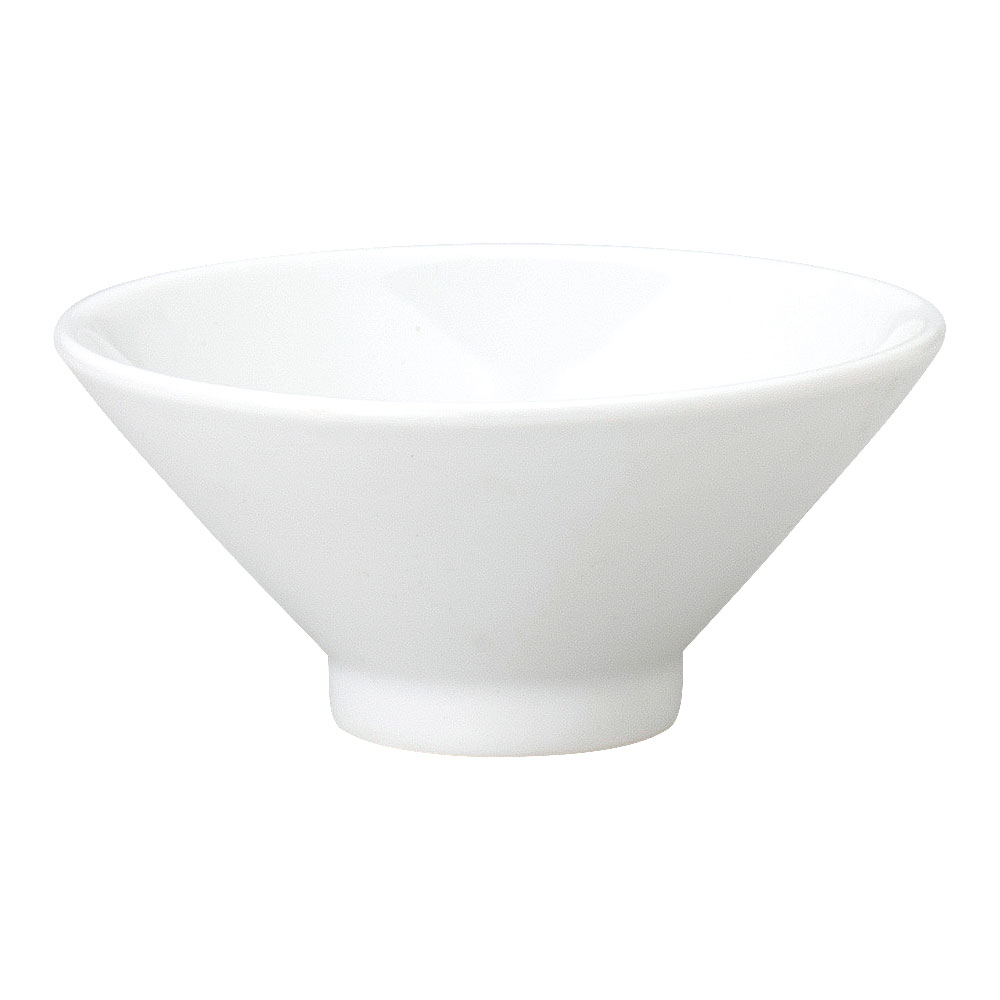 ●型番：63-12-12-2 ●サイズ（約）：12.6×5.9cm ●容量（約）：280cc ●産地：日本製 ●材質：磁器 ●レンジ可能　食洗機可能　オーブン不可 ●陶器の特性上、以下の物は良品としてメーカー検品範囲内となっております。 下記理由での返品、交換はお受けできませんのでご了承ください。 ・小さなピンホール・鉄粉・擦り・カタつき、歪み・食器ごとの個体差・表面の凸凹 ※サイズは食器の厚みを含むサイズです。 ※サイズ・重量・容量・色味は多少の誤差がございます。 ※商品画像の小物はイメージです。商品には含まれません。 【サイズ別/約13cm/中華食器/アジアン食器/ライス碗/白系】 陶器屋プロは産地直送、だから格安の食器販売ができます。 陶器屋プロの食器は、陶磁器の生産シェア日本一を誇る岐阜県土岐市をはじめとする「美濃焼」が中心です。 美濃焼には伝統的な織部や志野をはじめ、織部・志野・黄瀬戸・染付け・赤絵・青白磁の器など様々あります。 他にも人気の波佐見焼・備前焼・有田焼や、おしゃれでモダンな器まで製作しており産地直送で格安で販売。 また、家庭用食器から飲食店で使う業務用食器まで、格安食器から陶芸作家の手造り作品など幅広く取り扱っております。 飲食店様の店舗開店・開業の際のトータルコーディネートや名入れ食器も対応いたします。 お探しの器がある方や、納期・数量・ご予算などご要望がございましたら何でもお気軽にご相談ください。●型番：63-12-12-2 ●サイズ（約）：12.6×5.9cm ●容量（約）：280cc ●産地：日本製 ●材質：磁器 ●レンジ可能　食洗機可能　オーブン不可 ●陶器の特性上、以下の物は良品としてメーカー検品範囲内となっております。 下記理由での返品、交換はお受けできませんのでご了承ください。 ・小さなピンホール・鉄粉・擦り・カタつき、歪み・食器ごとの個体差・表面の凸凹 ※サイズは食器の厚みを含むサイズです。 ※サイズ・重量・容量・色味は多少の誤差がございます。 ※商品画像の小物はイメージです。商品には含まれません。 【サイズ別/約13cm/中華食器/アジアン食器/ライス碗/白系】 陶器屋プロのライス碗・スープ碗について 【ライス碗・スープ碗】 中華料理に使われるライス碗（ご飯茶碗）。サイズは約14センチから12cmが一般的。ライス大・ライス中・ライス小とサイズもあります。 中華料理店やラーメン店のセットメニューや定食に付くスープ碗サイズ。杏仁豆腐やサラダを盛るのにもいいサイズ。 デザインによっては、和食器のご飯茶碗や小丼もライス碗にも使えます。