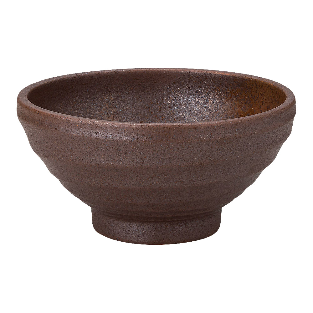 ●型番：63-12-97-13 ●サイズ（約）：18.3×9.1cm ●容量（約）：1200cc ●産地：日本製 ●材質：磁器 ●レンジ可能　食洗機可能　オーブン不可 ●陶器の特性上、以下の物は良品としてメーカー検品範囲内となっております。 下記理由での返品、交換はお受けできませんのでご了承ください。 ・小さなピンホール・鉄粉・擦り・カタつき、歪み・食器ごとの個体差・表面の凸凹 ※サイズは食器の厚みを含むサイズです。 ※サイズ・重量・容量・色味は多少の誤差がございます。 ※商品画像の小物はイメージです。商品には含まれません。 【サイズ別/約18cm/和食器/丼/そば丼/【カラーから選ぶ/茶系】【サイズから選ぶ/6.3以下】【容量から選ぶ/1200cc〜1400cc】 陶器屋プロは産地直送、だから格安の食器販売ができます。 陶器屋プロの食器は、陶磁器の生産シェア日本一を誇る岐阜県土岐市をはじめとする「美濃焼」が中心です。 美濃焼には伝統的な織部や志野をはじめ、織部・志野・黄瀬戸・染付け・赤絵・青白磁の器など様々あります。 他にも人気の波佐見焼・備前焼・有田焼や、おしゃれでモダンな器まで製作しており産地直送で格安で販売。 また、家庭用食器から飲食店で使う業務用食器まで、格安食器から陶芸作家の手造り作品など幅広く取り扱っております。 飲食店様の店舗開店・開業の際のトータルコーディネートや名入れ食器も対応いたします。 お探しの器がある方や、納期・数量・ご予算などご要望がございましたら何でもお気軽にご相談ください。●型番：63-12-97-13 ●サイズ（約）：18.3×9.1cm ●容量（約）：1200cc ●産地：日本製 ●材質：磁器 ●レンジ可能　食洗機可能　オーブン不可 ●陶器の特性上、以下の物は良品としてメーカー検品範囲内となっております。 下記理由での返品、交換はお受けできませんのでご了承ください。 ・小さなピンホール・鉄粉・擦り・カタつき、歪み・食器ごとの個体差・表面の凸凹 ※サイズは食器の厚みを含むサイズです。 ※サイズ・重量・容量・色味は多少の誤差がございます。 ※商品画像の小物はイメージです。商品には含まれません。 【サイズ別/約18cm/和食器/丼/そば丼/【カラーから選ぶ/茶系】【サイズから選ぶ/6.3以下】【容量から選ぶ/1200cc〜1400cc】 陶器屋プロの丼について 【飯器・飯碗】 お子様用・女性用の小さめ茶碗・男性用の大きめ茶碗・お茶漬けサイズの茶漬け碗と豊富。 おしゃれな花柄や北欧デザインも人気。ペアやセットにしてもおすすめ。かわいい絵柄の子供茶碗あります。 軽量土を使った軽い茶碗は子供さんやご年配の方にもおすすめ。 【飯丼・小丼・多用丼】 飯器の使い方は、小さい丼と同じ。チラシ寿司や五目御飯にもいいサイズ。 小丼は、親子丼・海鮮丼・三色丼・天丼・カツ丼にちょうどいいサイズ。 多用丼は大きさにより、うどんやそば用としてもちょうどいい。 フタ付のどんぶりは、香りと温かさを封じ込めます。フタを開けるとき時のワクワク感がおうちでも楽しめます。 【そば丼・薬味皿】 そばやうどんのぴったりの和風丼。薬味皿とセットでお使いの蕎麦屋さんやうどん屋さんにもおすすめ。