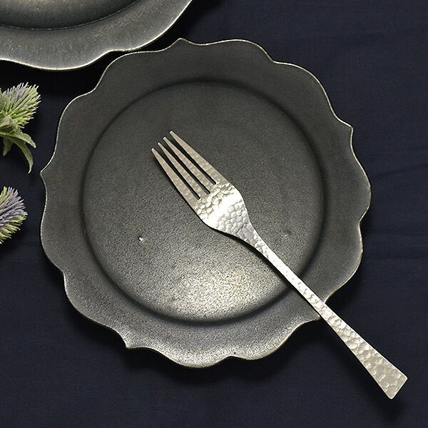 乐天商城 - グルメスタイル 黒桔梗プレートM 約18.8cm 黒系 和食器 変形皿 日本製 美濃焼 業務用 g-2303-02-sp02