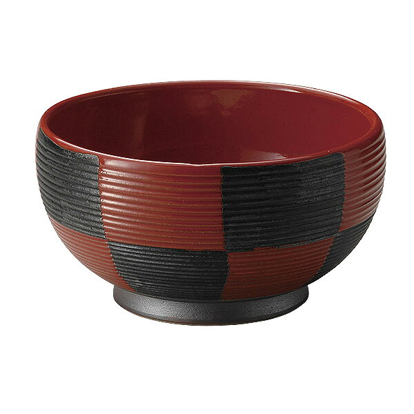 ●型番：29-317-289-mi ●サイズ（約）：直径16.8×8.8cm ●重量（約）：722g ●産地：日本製 美濃焼 ●素材：陶器…ここでは土物も含みます。多孔質のため、磁器に比べて強度は低い素材です。熱は磁器より伝わりにくい素材といえます。 ●レンジ可能　食洗機可能　オーブン不可 ※サイズは食器の厚みを含むサイズです。 ※サイズ・重量・容量・色味は多少の誤差がございます。 ※商品画像の小物はイメージです。商品には含まれません。 【和食器/丼/多用丼】【中華・アジアン食器/つけ麺用タレ鉢】【カラーから選ぶ/赤系/黒系/15〜25cm/15〜20cm】 陶器屋プロは産地直送、だから格安の食器販売ができます。 陶器屋プロの食器は、陶磁器の生産シェア日本一を誇る岐阜県土岐市をはじめとする「美濃焼」が中心です。 美濃焼には伝統的な織部や志野をはじめ、織部・志野・黄瀬戸・染付け・赤絵・青白磁の器など様々あります。 他にも人気の波佐見焼・備前焼・有田焼や、おしゃれでモダンな器まで製作しており産地直送で格安で販売。 また、家庭用食器から飲食店で使う業務用食器まで、格安食器から陶芸作家の手造り作品など幅広く取り扱っております。 飲食店様の店舗開店・開業の際のトータルコーディネートや名入れ食器も対応いたします。 お探しの器がある方や、納期・数量・ご予算などご要望がございましたら何でもお気軽にご相談ください。●型番：29-317-289-mi ●サイズ（約）：直径16.8×8.8cm ●重量（約）：722g ●産地：日本製 美濃焼 ●素材：陶器…ここでは土物も含みます。多孔質のため、磁器に比べて強度は低い素材です。熱は磁器より伝わりにくい素材といえます。 ●レンジ可能　食洗機可能　オーブン不可 ※サイズは食器の厚みを含むサイズです。 ※サイズ・重量・容量・色味は多少の誤差がございます。 ※商品画像の小物はイメージです。商品には含まれません。 【和食器/丼/多用丼】【中華・アジアン食器/つけ麺用タレ鉢】【カラーから選ぶ/赤系/黒系/15〜25cm/15〜20cm】 陶器屋プロの丼について 【飯器・飯碗】 お子様用・女性用の小さめ茶碗・男性用の大きめ茶碗・お茶漬けサイズの茶漬け碗と豊富。 おしゃれな花柄や北欧デザインも人気。ペアやセットにしてもおすすめ。かわいい絵柄の子供茶碗あります。 軽量土を使った軽い茶碗は子供さんやご年配の方にもおすすめ。 【飯丼・小丼・多用丼】 飯器の使い方は、小さい丼と同じ。チラシ寿司や五目御飯にもいいサイズ。 小丼は、親子丼・海鮮丼・三色丼・天丼・カツ丼にちょうどいいサイズ。 多用丼は大きさにより、うどんやそば用としてもちょうどいい。 フタ付のどんぶりは、香りと温かさを封じ込めます。フタを開けるとき時のワクワク感がおうちでも楽しめます。 【そば丼・薬味皿】 そばやうどんのぴったりの和風丼。薬味皿とセットでお使いの蕎麦屋さんやうどん屋さんにもおすすめ。