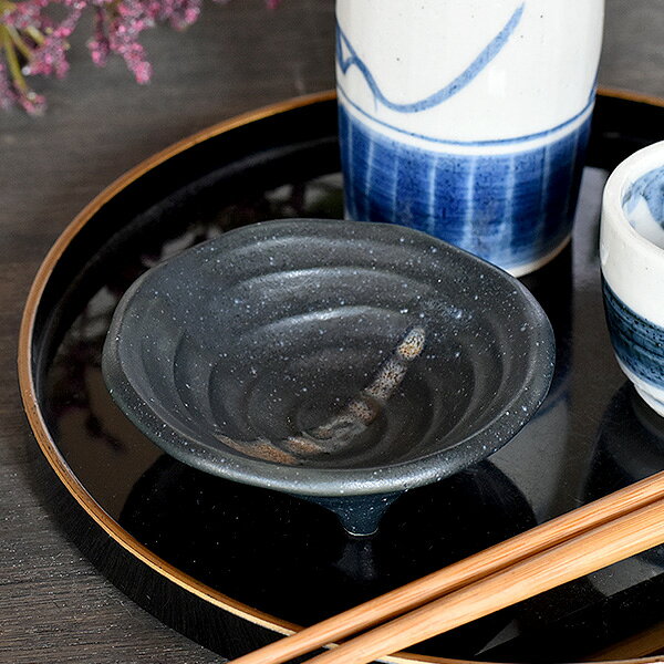 China - 銀彩黒三つ足小付 約8.8cm 黒系 和食器 小付 珍味 日本製 美濃焼 業務用 27-081-217-sp03
