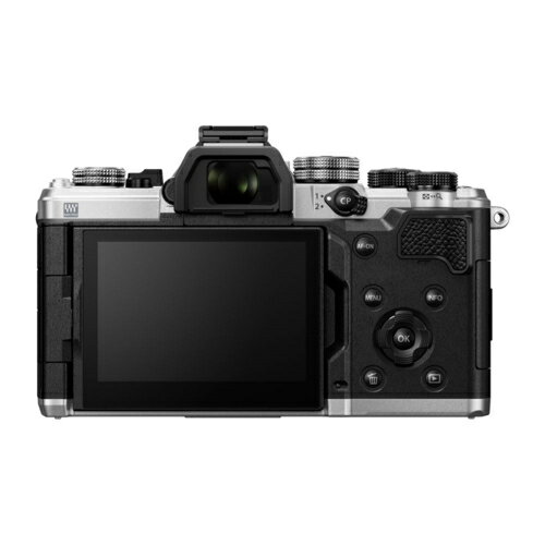 OM SYSTEM待望の新作が発売！山での撮影がもっと楽しくなる「OM SYSTEM