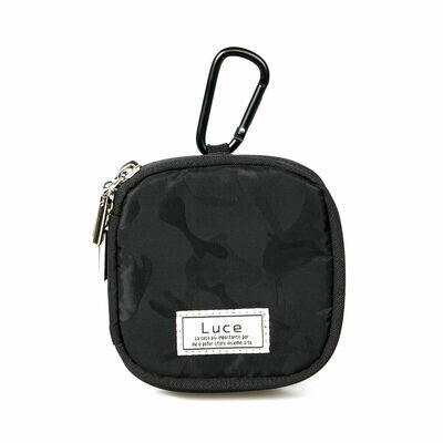 ↑↑↑正確な在庫状況は上記バナー「在庫状況を確認する」をクリックして頂き、必ずご確認ください。&nbsp;&nbsp;■カラビナ、ベルトループ、三脚取り付けフラップを装備し82mmまでのフィルターを4枚収納することが可能。■また、内装生地を...