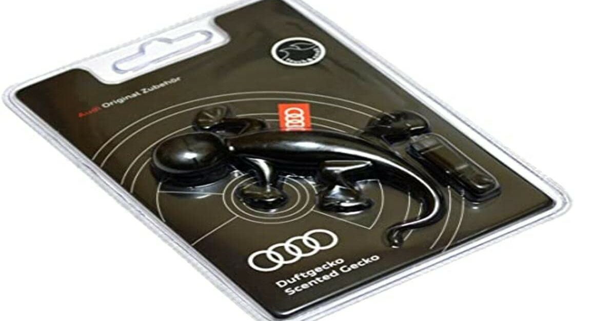 Audi 純正アクセサリー ゲッコー エアフレッシュナー (ブラック/スパイシー)　在庫残り僅かイタリア製 芳香剤 エアフレッシュナー エアコン吹き出し口に取付 限定入荷 アロマ トカゲ インテリア 飾り アウディ オリジナル アクセサリー