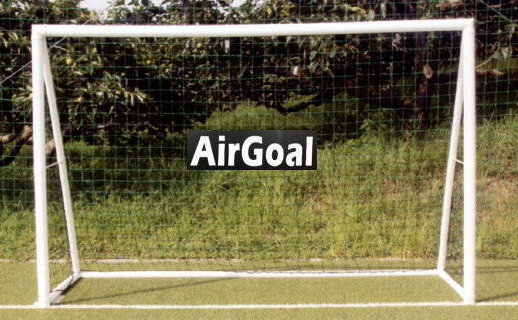 組み立て3分！片付け3分！！　“世界初”空気式サッカーゴール　フットサル用 （300×200cm）