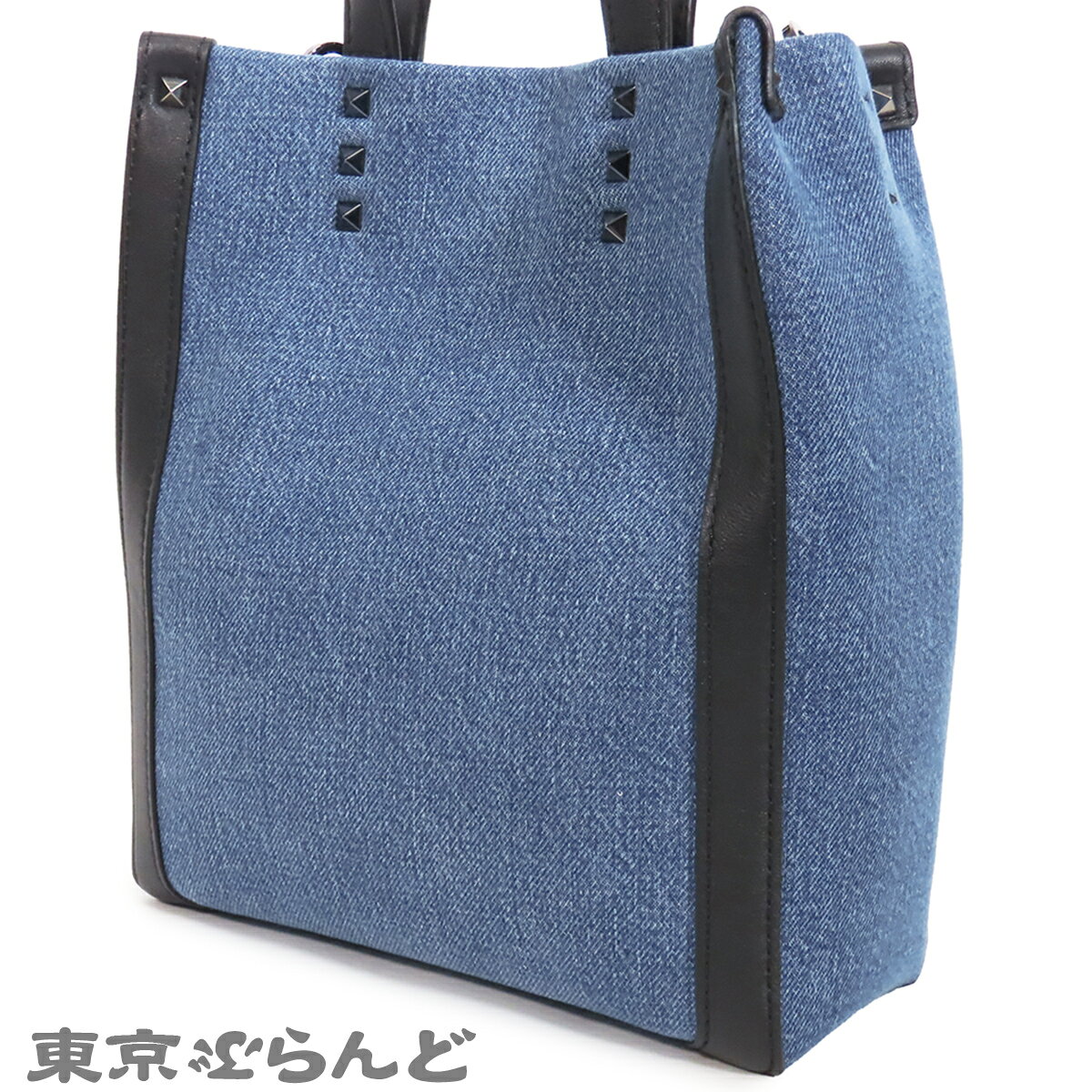 東京ぶらんどの【5%クーポン♪8.29〜9.11 1:59】【中古】【返品可】ヴァレンチノガラヴァーニ Valentino Garavani ハンドバッグ レディース デニム レザー スタッズ 2WAY ショルダーバッグ ブルーxブラック 2Y2B0B78 [送料無料]【ポイント10倍●8.29〜9.11 1:59】 101881632｜アングル2