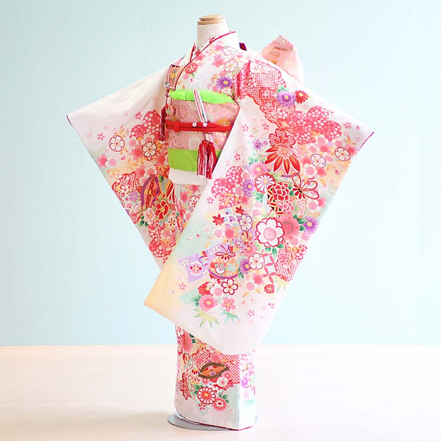 楽天東京レンタルいしょう　楽天市場店【レンタル】七五三 着物 7歳 女の子 フルセット レンタル【070097】【白/花・まり】七五三 レンタル 7歳/七歳/7才/女児/753