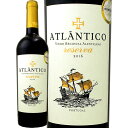 こちらのワインは、最新ヴィンテージでのお届けとなります。 Atlantico Reserva ■色・容量：赤750ml ■ALC：14% ■ブドウ品種：アリカンテ・ブーシェ50％、他カベルネ・ソーヴィニョン、アラゴネス、トウリガ・ナシオナル ■産地：ポルトガル、アレンテジャーノ ■味わい：辛口、フルボディ ■ラベル表示：酸化防止剤（亜硫酸塩） 数々のコンテストで、高い評価を受ける濃厚フルボディ赤！ 2015年ヴィンテージでは、日本最大のワインコンテスト[サクラ・アウォード2019]にて、【ダイアモンド・トロフィー】を獲得！ ダイアモンド・トロフィーをとるワインは価格も高いものが多い中、1000円から1500円の価格帯のワインは5本のみが受賞したのですが、他の4本はすべて白！赤ワインはこのワインのみ！。 また、2014年ヴィンテージは、2017年9月に100号を迎えた雑誌[ワイン王国]の記念ブラインド・テースティング企画にて、トップ・オブ・トップ29本に選出!!。 濃厚な果実味ながら、アタックはやさしく、伸びのいいタンニンが心地いいレベルの高い味わいです!!。 ぜひ、お早めにお求めください！ 関連商品エヴォディア　2020 スペイン 赤ワイン 750ml ミディアムボデ...ブラザーフッド・ニューヨーク・レッド（ヴィンテージなし）【Brothe...テルモ・ロドリゲス・ガバ・ド・シル・メンシア　2019【スペイン】【赤...1,364円1,408円3,300円テラ・ヴェガ・カベルネ・ソーヴィニョン・レゼルヴァ（最新ヴィンテージ）...リーベック・カベルネ・ソーヴィニョン　2021【南アフリカ共和国】【赤...ハニー・ビー・シラーズ・ヴィオニエ（最新ヴィンテージ）【南アフリカ】【...1,628円1,628円1,375円カテナ・アラモス・マルベック（最新ヴィンテージ）【アルゼンチン】【赤ワ...T.N.T. ロダイ・エステート・グロウン・ジンファンデル（ヴィンテー...クネ・クリアンサ　2016【スペイン】【赤ワイン】【750ml】【ミデ...2,068円1,815円1,364円シャトー・ド・コルネイラ・エリタージュ 2017【フランス 】【パーカ...ラファエル・カンブラ・ソプロ　2020【スペイン】【バレンシア】【ガル...パロ・アルト・ワインメーカーズ・セレクション　2018【チリ 赤ワイン...1,958円1,980円1,980円数々の賞に輝く濃厚フルボディ赤！ 過去には、日本最大のワインコンテスト[2019年度サクラ・アウォード]で最高賞！ ダイアモンド・トロフィー受賞は高額ワインが多い中、低価格帯ワインクラスでは5本のみ！うち、赤ワインはこのワインだけ！ また、ワイン王国100号記念ブラインド・テースティング企画にて、トップ・オブ・トップ29本にも選出！ 環境保全に取り組む新進気鋭のワイナリーが造りだすコスパ抜群ポルトガル赤！ 果実味満載！ボリューム感のある濃厚フルボディ！肉料理に合わせたい力強さが魅力です！ [アトランティコ・レゼルヴァ] 2015年ヴィンテージは、日本最大のワイン・コンテストであるサクラアワード2019にて、最高賞である【ダイアモンド・トロフィー】を獲得！高額ワインが多い中、価格帯別のEクラスで、この賞を獲得したのはわずか5本。赤ワインではこのワインだけです！。 2014年ヴィンテージも、雑誌ワイン王国の100号記念ブラインド・テースティングにて、歴代ワインの中で最高賞である[トップ・オブ・トップ29]に選出！。 数々のコンテストで、高い評価を受ける濃厚フルボディ赤！ 2015年ヴィンテージでは、日本最大のワインコンテスト[サクラ・アウォード2019]にて、【ダイアモンド・トロフィー】を獲得！ ダイアモンド・トロフィーをとるワインは価格も高いものが多い中、1000円から1500円の価格帯のワインは5本のみが受賞したのですが、他の4本はすべて白！赤ワインはこのワインのみ！。 また、2014年ヴィンテージは、2017年9月に100号を迎えた雑誌[ワイン王国]の記念ブラインド・テースティング企画にて、トップ・オブ・トップ29本に選出!!。 濃厚な果実味ながら、アタックはやさしく、伸びのいいタンニンが心地いいレベルの高い味わいです!!。 ぜひ、お早めにお求めください！ それが [アトランティコ・レゼルヴァ] このワインを造る [カザ・アグリコラ・アレクシャンドレ・レウヴァス]は、2003年、ポルトガルの新興産地アレンテージョに設立された新進気鋭のワイナリーです。 コストパフォーマンスの高いワインを造るだけでなく、環境を大切にする事も理念に、環境保全型農法を実施し、サン・テミリオンでのビオロジックやビオディナミといった自然農法の経験から、ロバを飼ったり、10万本のコルクの樹を植樹するなど、環境保全型のブドウ栽培に力を入れるワイナリーです。 そのトップワインは、ワイン雑誌として権威あるイギリスの[デカンター誌]にて、91点を獲得し、ムンダス・ヴィニ・インターナショナル・ワイン・アウォード2016にて金賞を受賞するなど、世界でも注目が高まっています。 今回ご紹介するアトランティコ・レゼルヴァも、インターナショナル・デュ・ヴァン2016にて【金賞】をはじめ、数々のワインコンテストにて金賞受賞の実力派！ 力強い果実味が持ち味のアリカンテ・ブーシェに、ポルトガルの土着品種であるトウリガ・ナシオナルやアラゴネス、カベルネ・ソーヴィニョンなどをブレンドしたワインです。 その味わいは、 『色は赤黒く、濃厚な香りが立ち上がります。口に含むとカシスやラズベリー、ブルーベリー、ドライプラムといった果実味満載に、コーヒー、スミレの花、鉄のニュアンス。ミネラルとタンニンのバランスがよく、非常に満足度の高い力強い味わいです！ロースとビーフやミートパイといった肉料理にあわせたいフルボディな赤！』 この味わいでこの価格はお値打ちです！ぜひ、お早めにお求めください！。