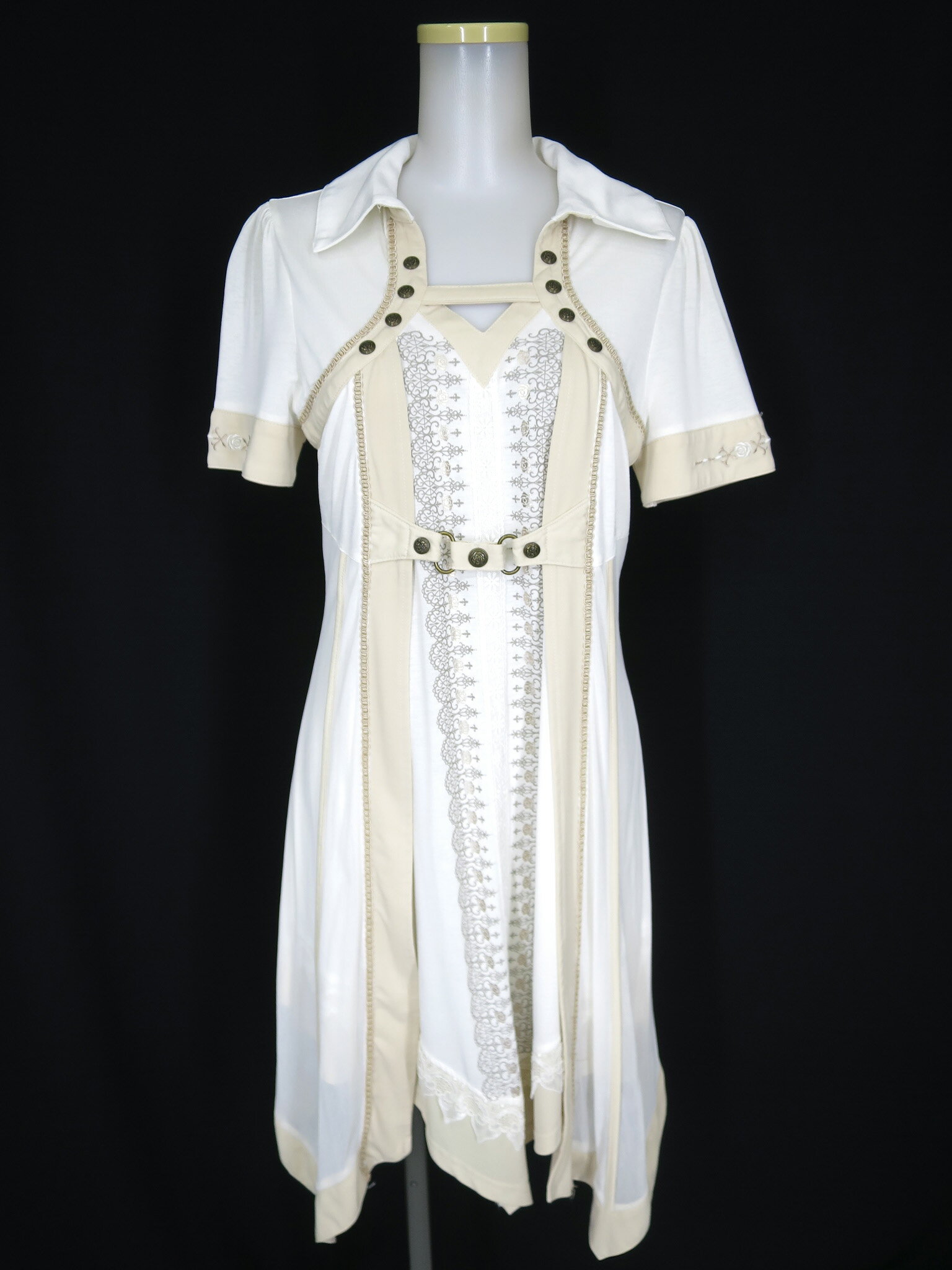 【中古】 OZZ ONESTE / 薔薇刺繍メッシュレイヤード半袖ワンピース オッズオン オッズオネスト Ozz On B72121_2512