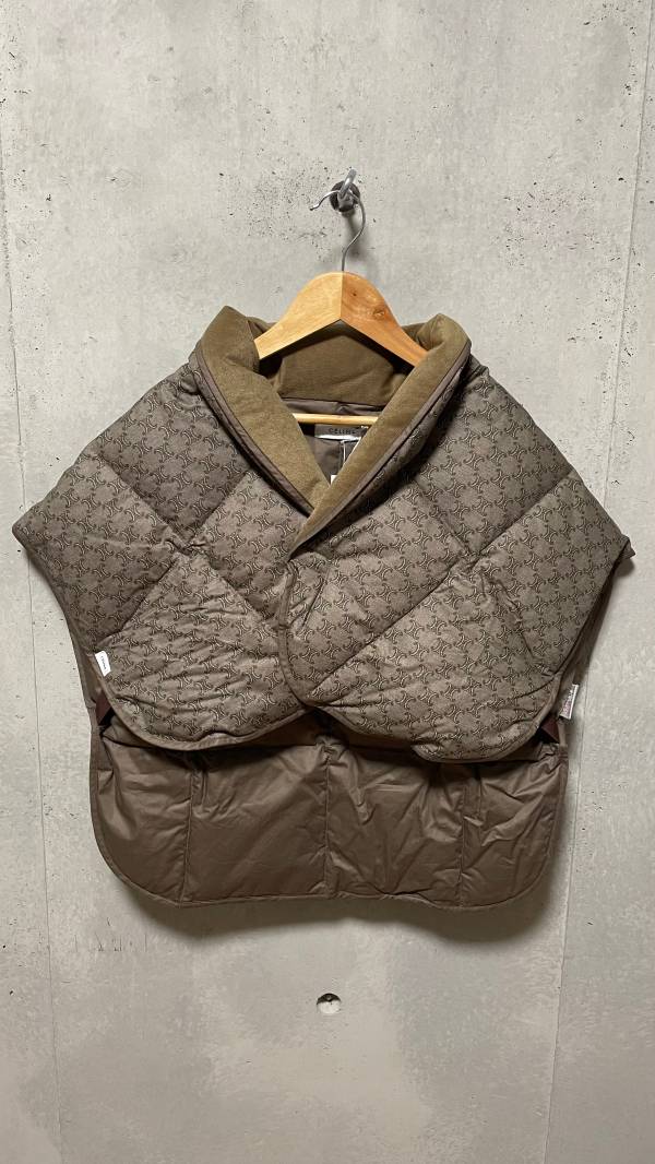 【中古】CELINE セリーヌ ダウンベスト ショート丈 トリオンフ ブラウン 未使用 日本製 【B08704】