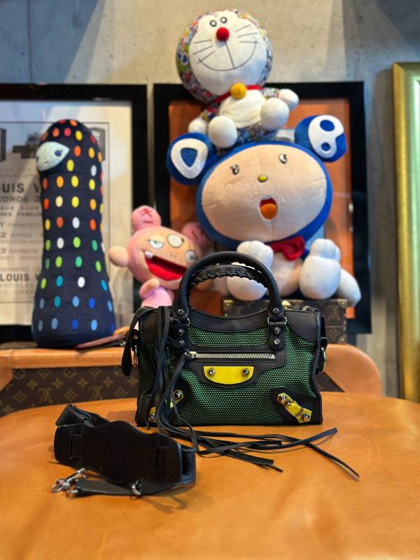【未使用】Balenciaga☆ムートン MINI CITY ミニシティ 黒 楽天市場】バレンシアガ ミニシティの通販