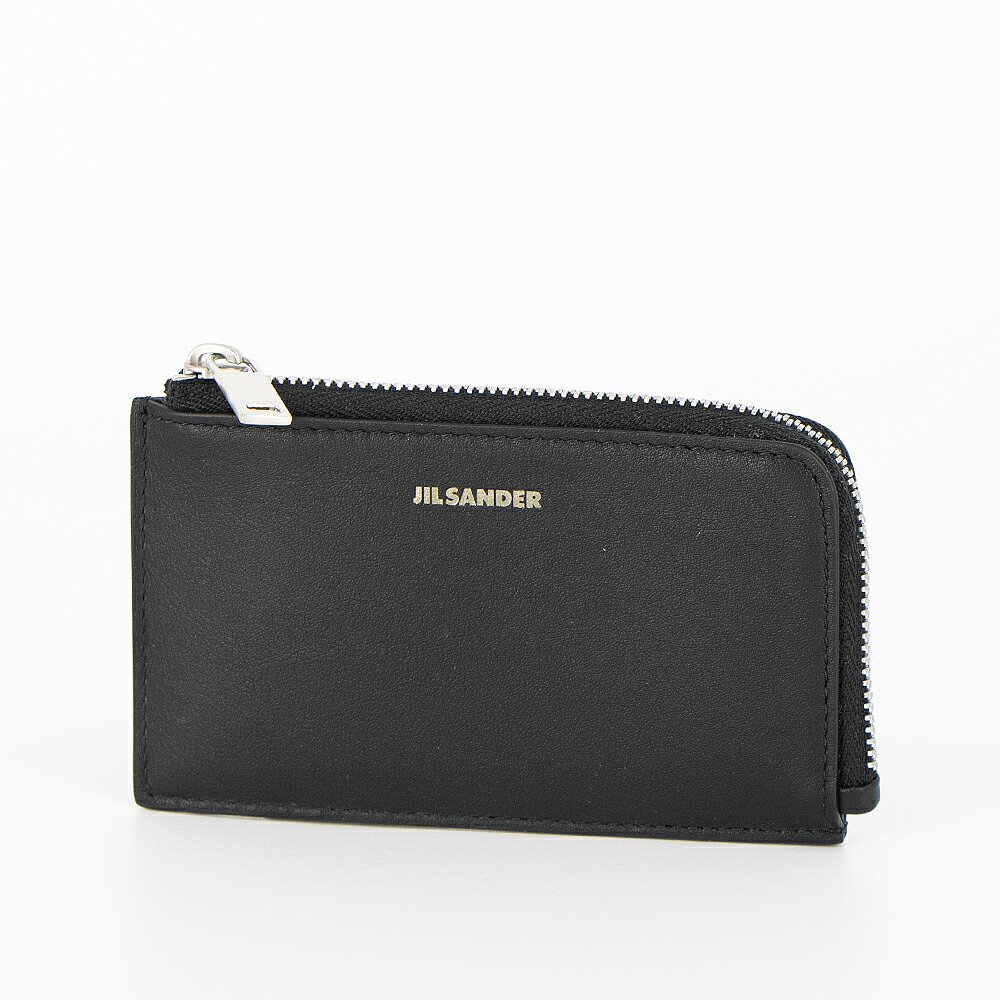 ブランド ジルサンダー / JIL SANDER アイテム カードケース モデル J26UI0007P5713 001 カラー 001 BLACK ブラック 金具：シルバー サイズ H7.0cm×W12.5cm×D1.5cm 素材 レザー(カーフスキン) 仕様 ファスナー式コンパートメント1 カード入れ4 付属品 JIL SANDERオリジナル保存袋 原産国 イタリア(ITALY) 状態 新品・未使用 ギフト 有料ギフトラッピング(税込み110円)はこちら