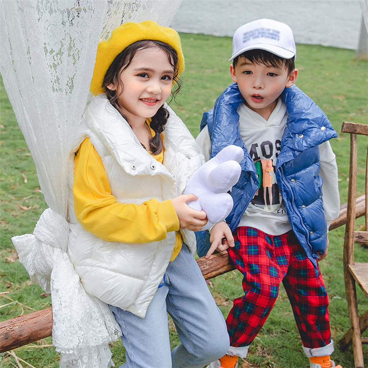 ベスト ダウンコート 子供服 キッズ ダウンベスト ノースリーブ 冬 冬物 男の子 女の子 かわいい 暖かい 防風防寒 卒業式 小学生 防寒対策 ジャケット 中綿 お出かけ ミディアム ジュニア アウター 通学着 冬服 中綿ジャケット 無地 中綿コート 100cm〜170cm TZ-115