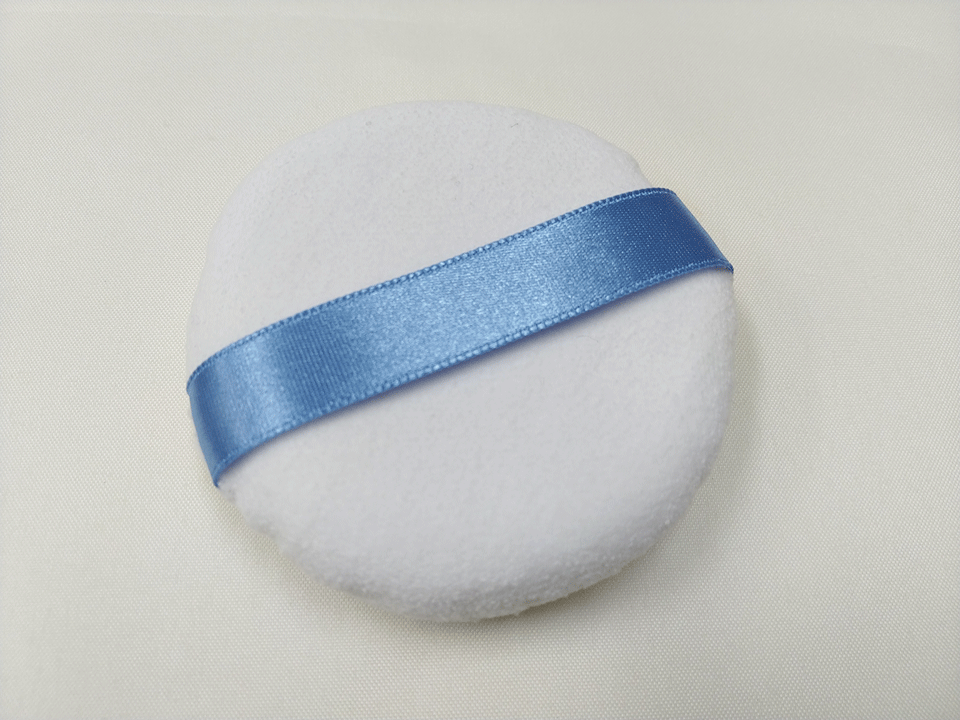 【日本製・数量限定】フェイスパウダー用パフ 直径約64mm材質:ナイロン/ポリエステル 毛足3mm生地色:..